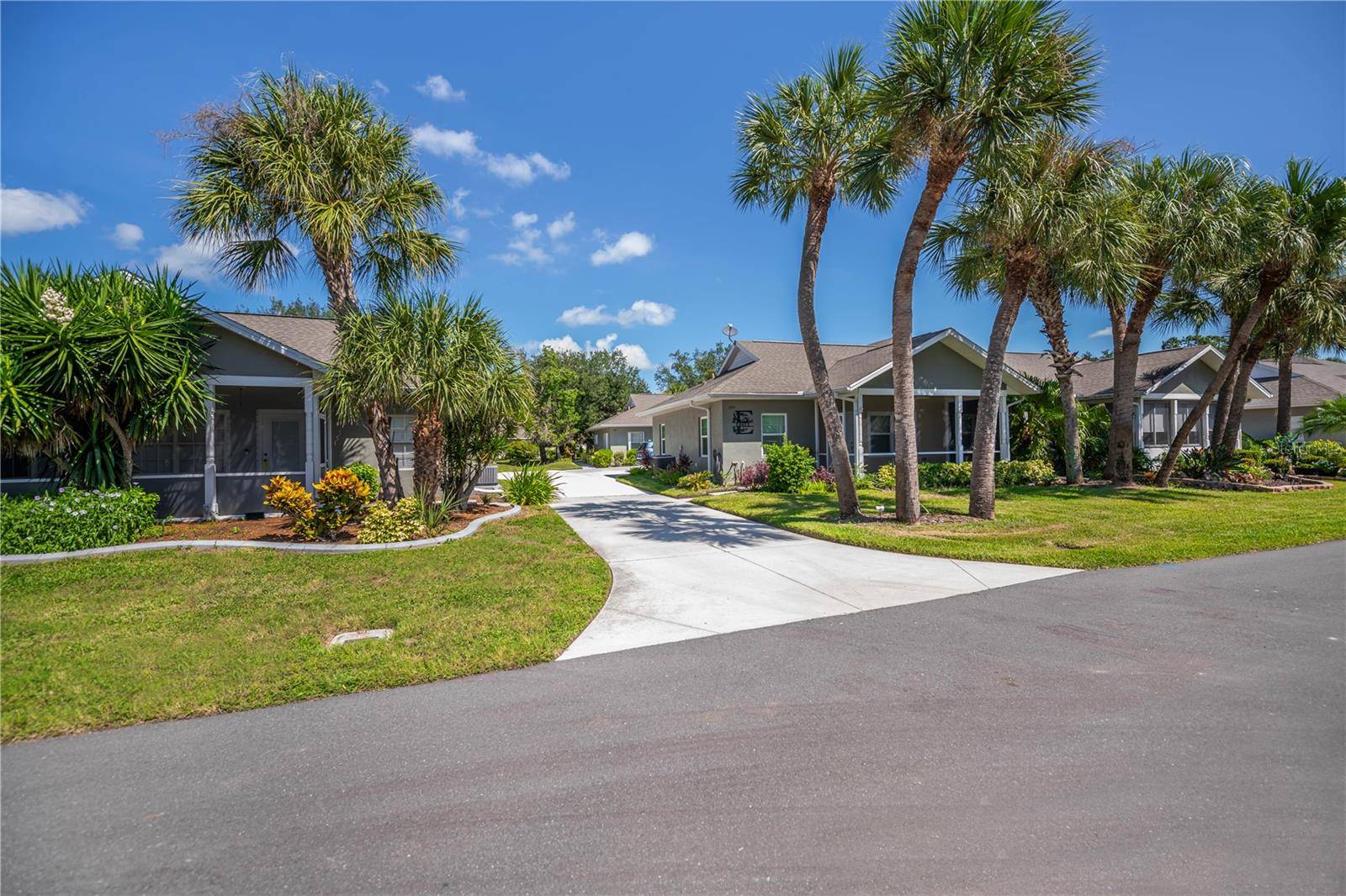 1253 RED OAK LN, Port Charlotte, FL 33948
