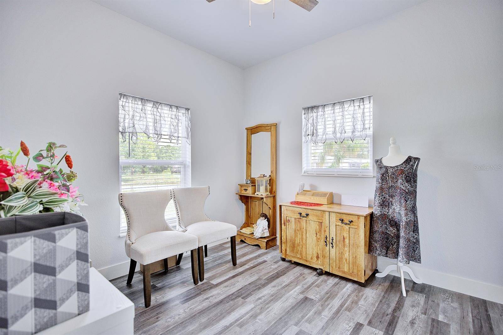 230 E CANAL WAY NE, Lake Placid, FL 33852