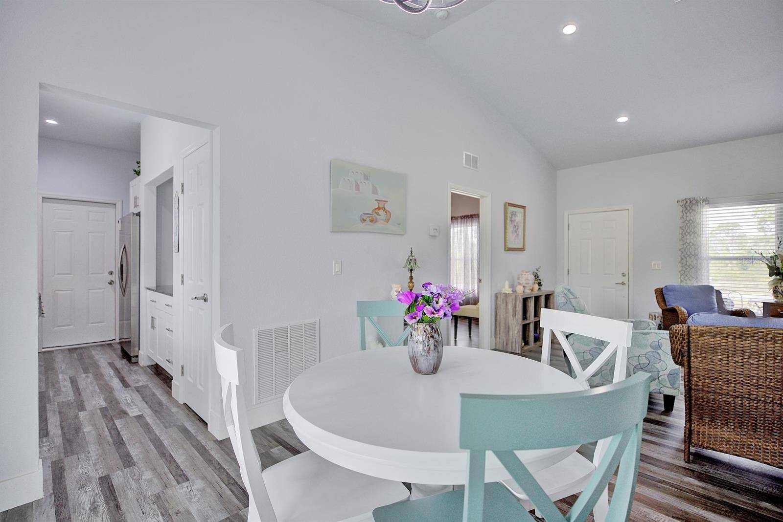 230 E CANAL WAY NE, Lake Placid, FL 33852