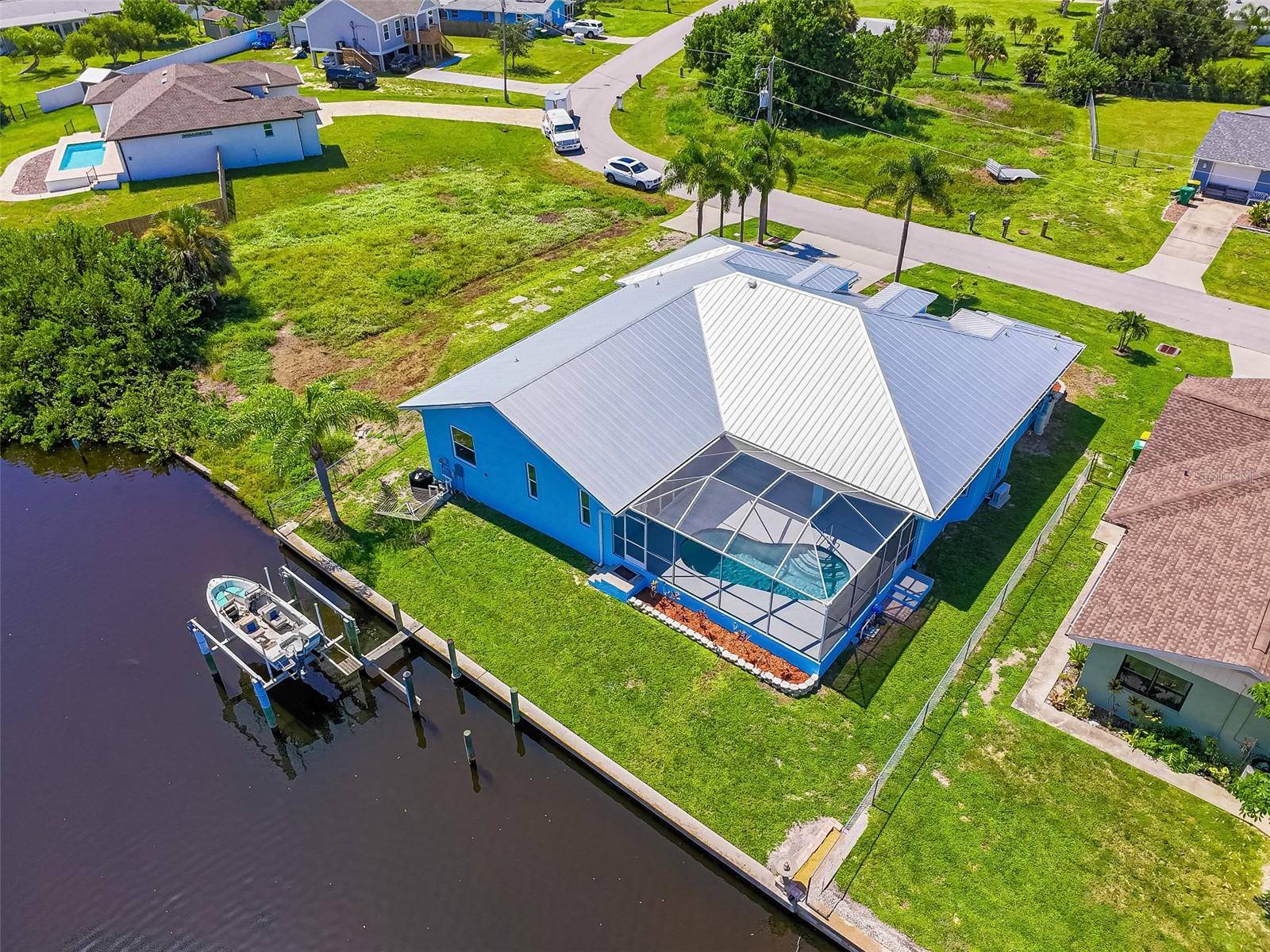 206 S WATERWAY DR NW, Port Charlotte, FL 33952