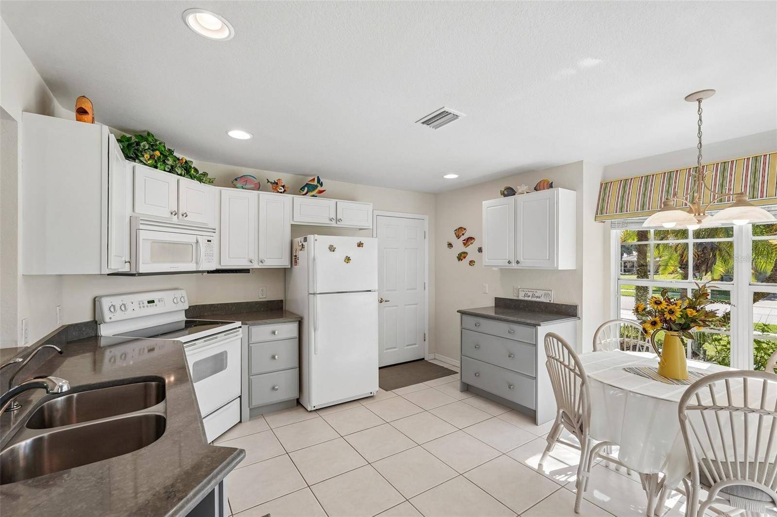 580 ROSE APPLE CIR, Port Charlotte, FL 33954