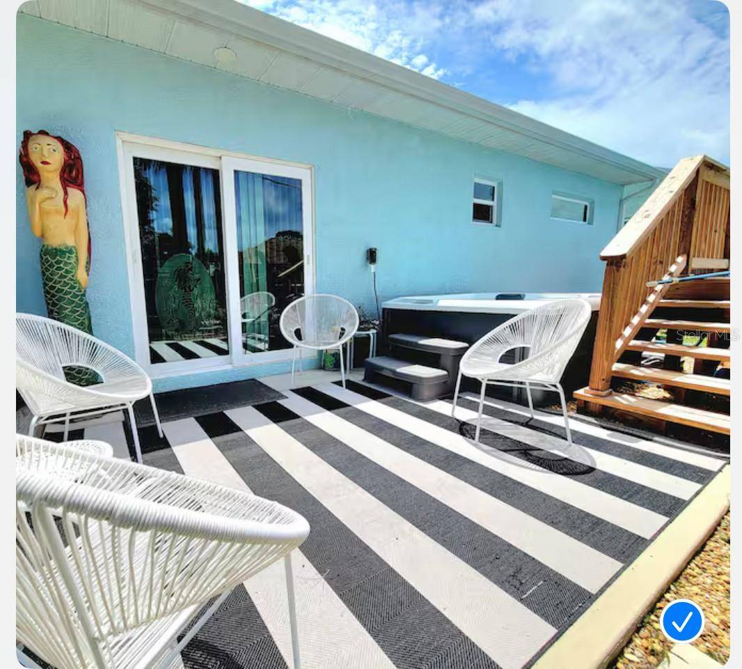 562 FLAMINGO RD, Venice, FL 34293
