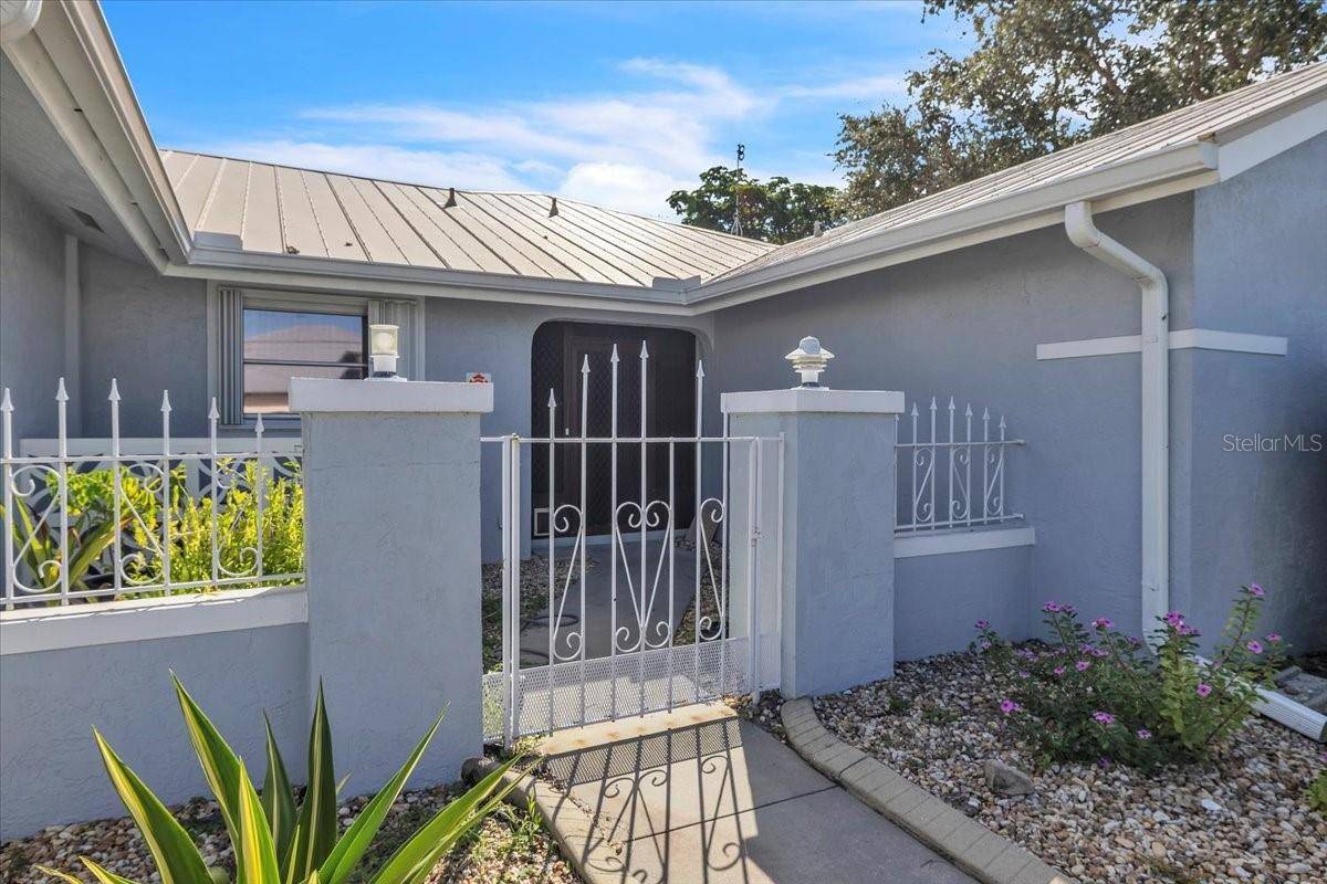 2417 MAGDALINA DR, Punta Gorda, FL 33950