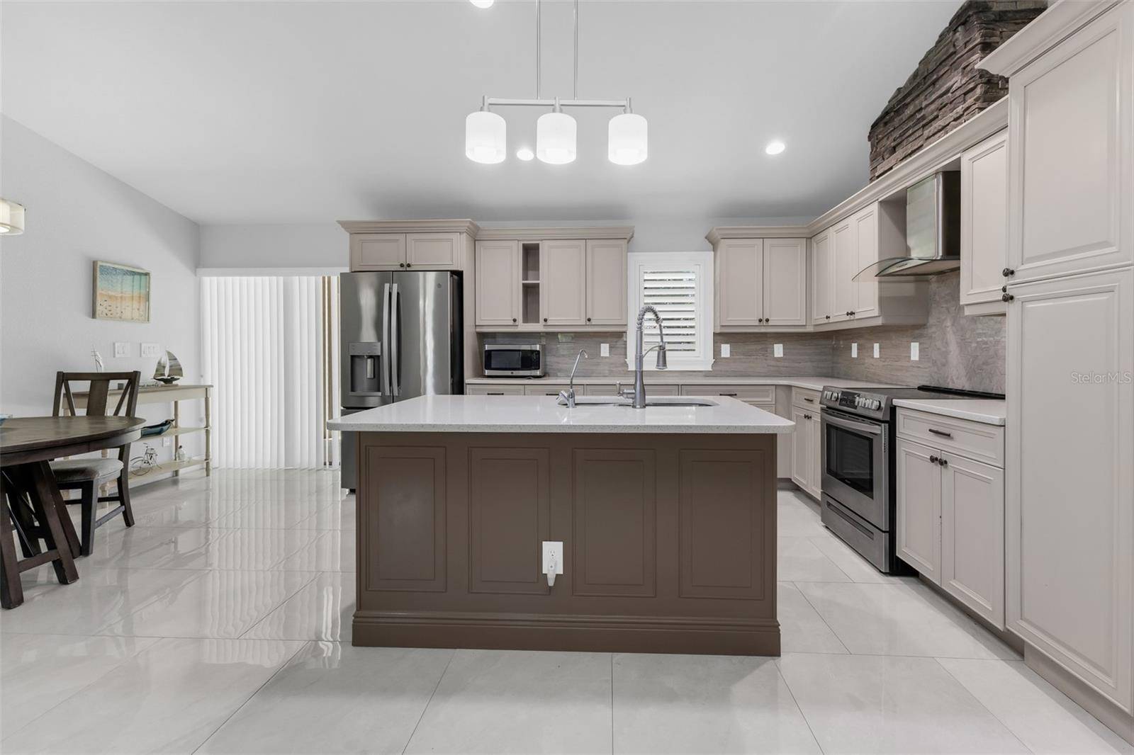 1056 CAZENOVIA ST, Port Charlotte, FL 33952