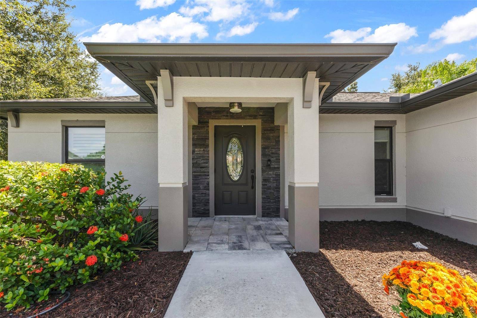 1056 CAZENOVIA ST, Port Charlotte, FL 33952