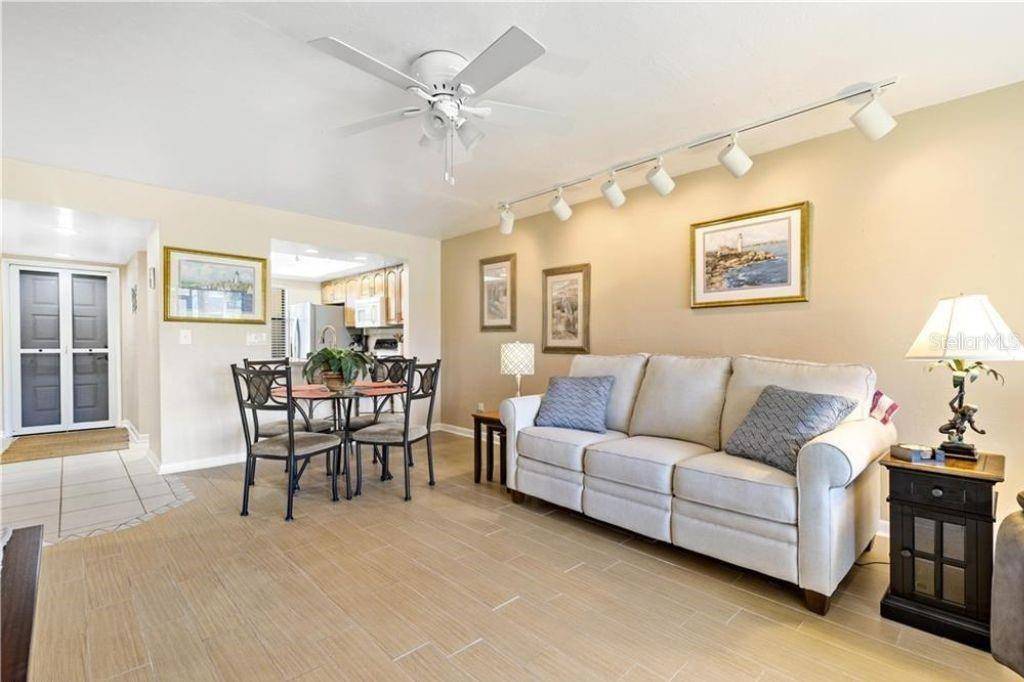 8445 CHARTER CLUB CIR #3, Fort Myers, FL 33919