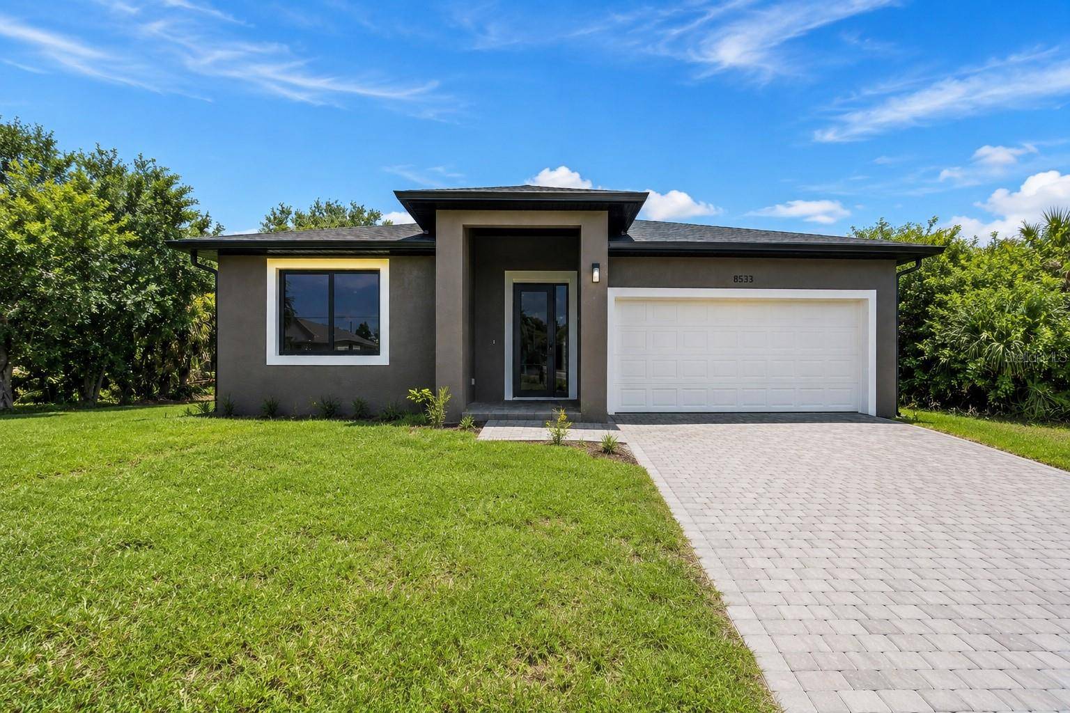 8533 LANCELOT AVE, North Port, FL 34287