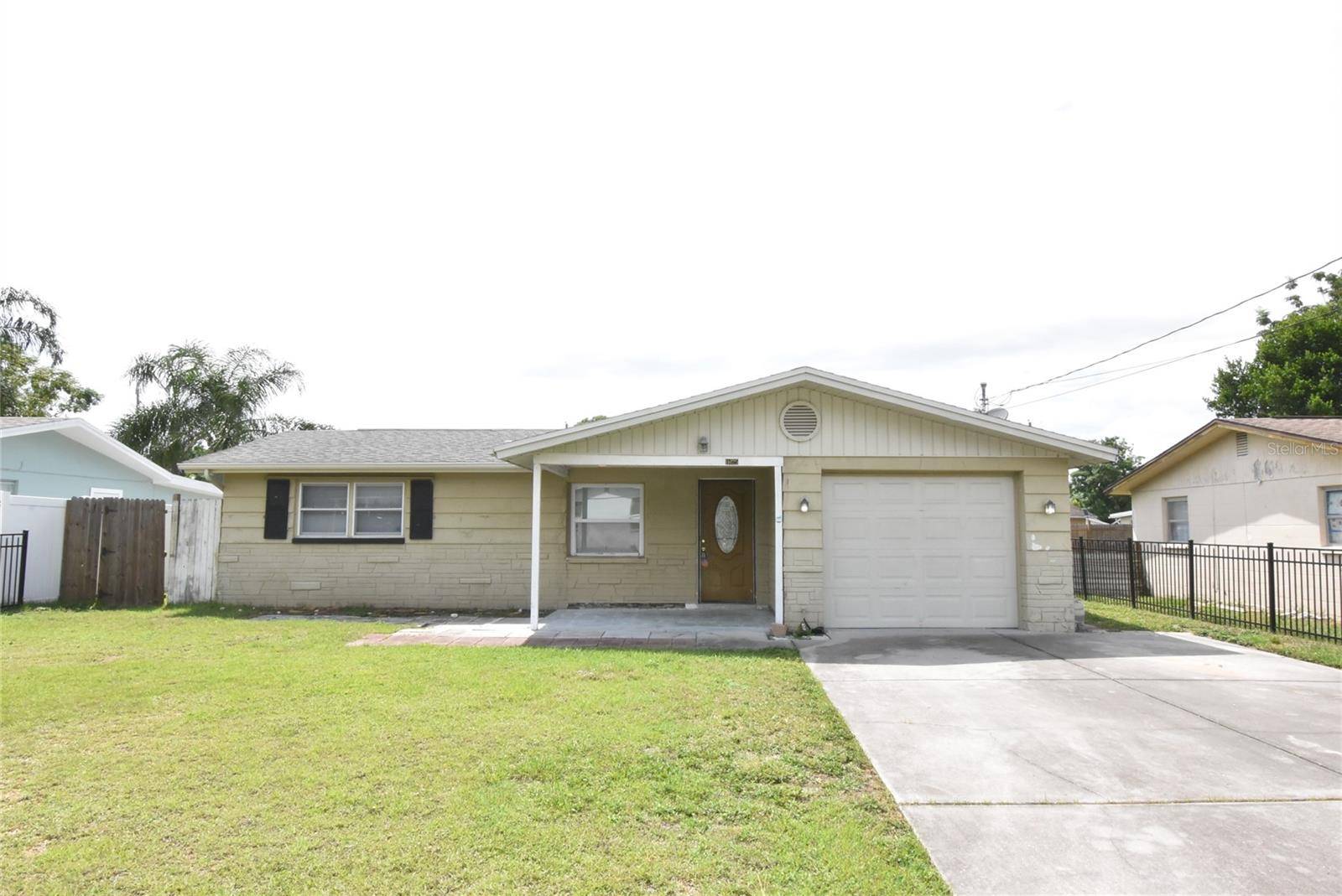11025 PICKERING LN, Port Richey, FL 34668