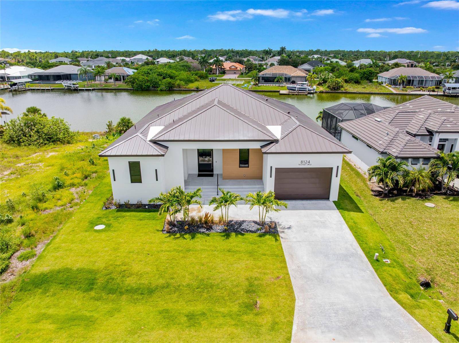 8124 TECUMSEH CIR, Port Charlotte, FL 33981