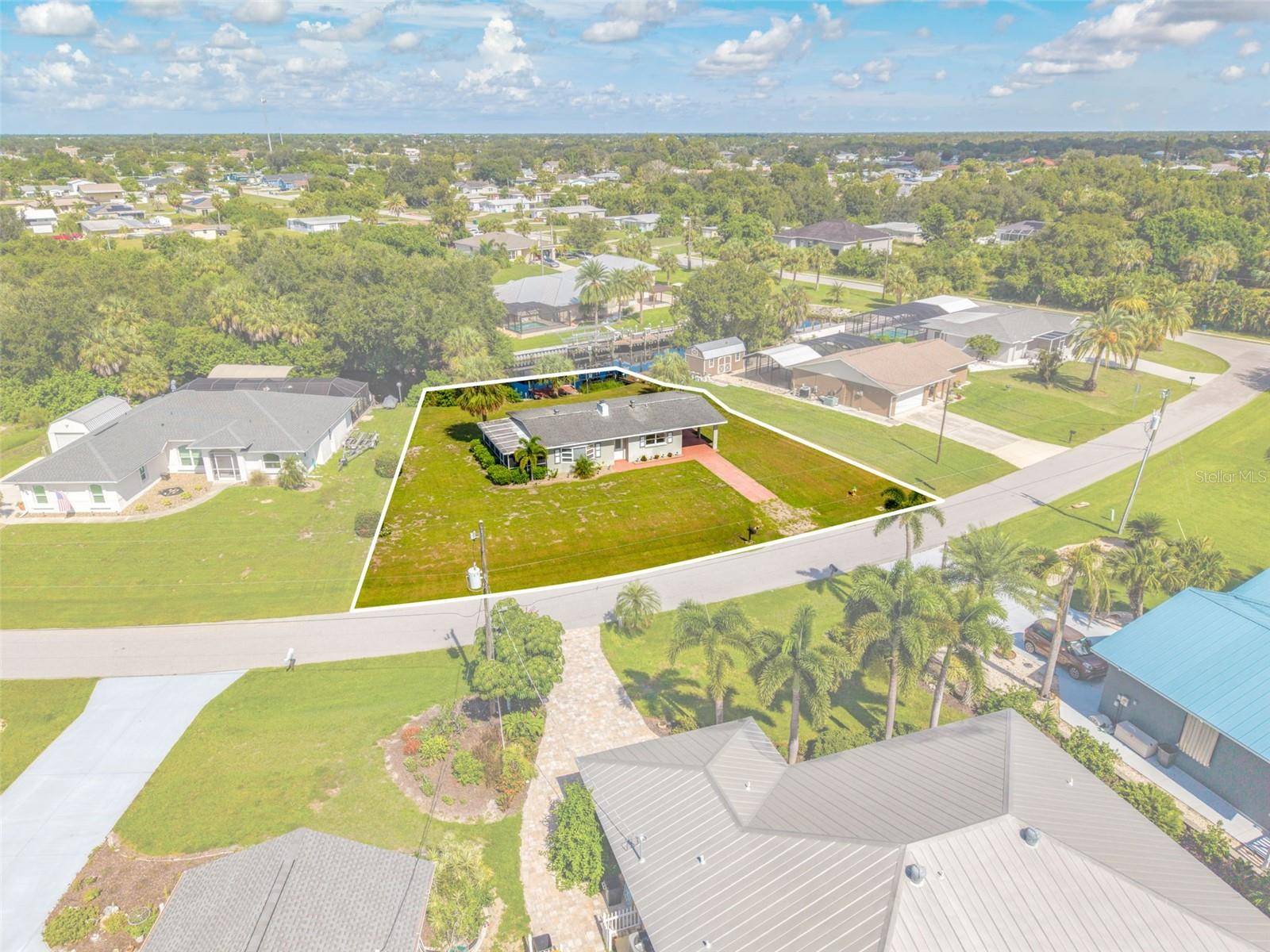 3173 PEACE RIVER DR, Punta Gorda, FL 33983