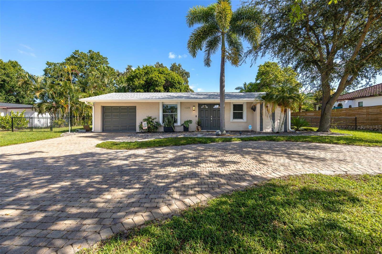 1223 BILTMORE DR, Fort Myers, FL 33901