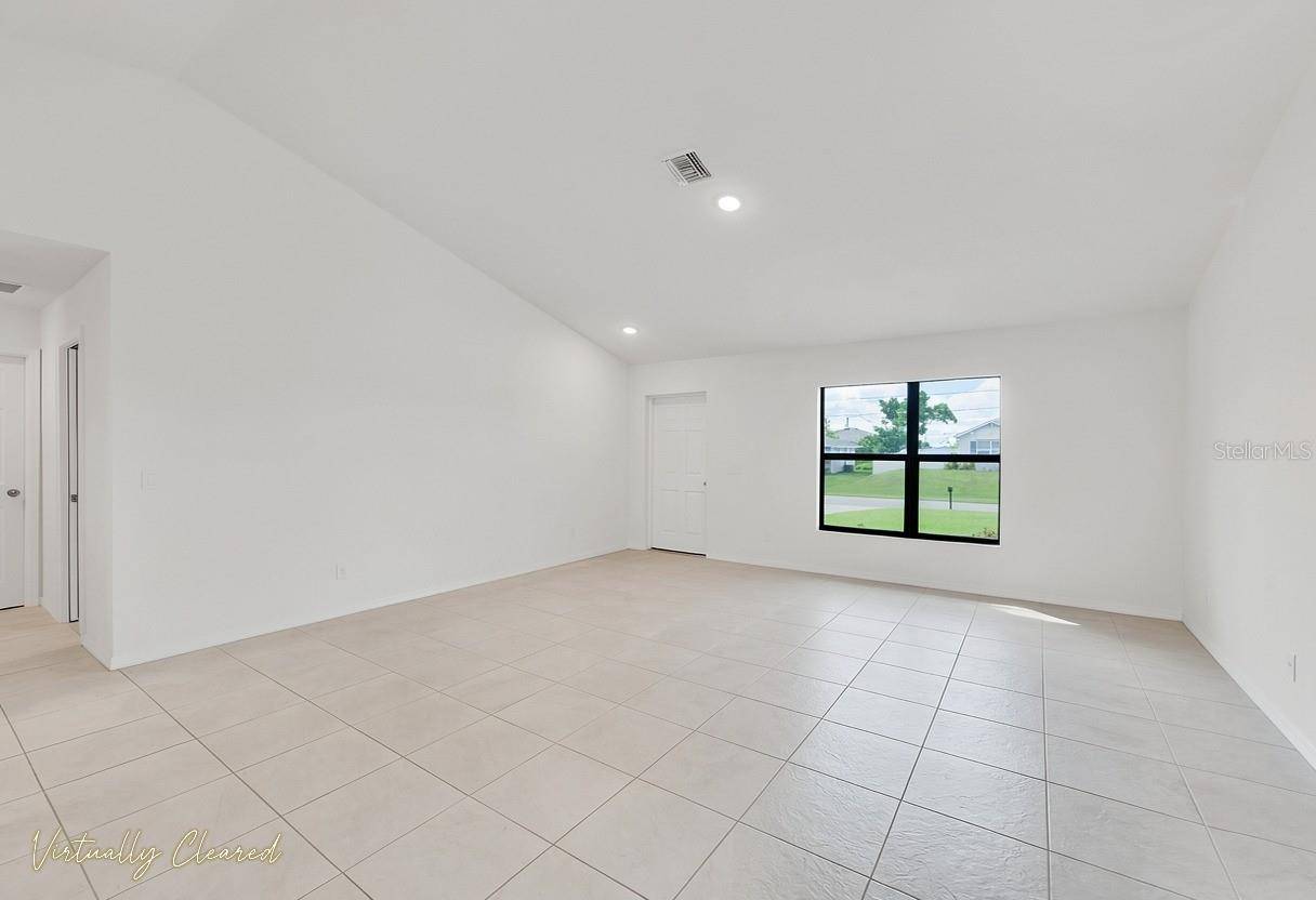 217 NE 20TH TER, Cape Coral, FL 33909