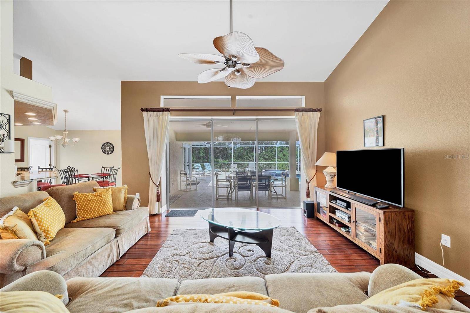 36 PINE VALLEY CT, Rotonda West, FL 33947