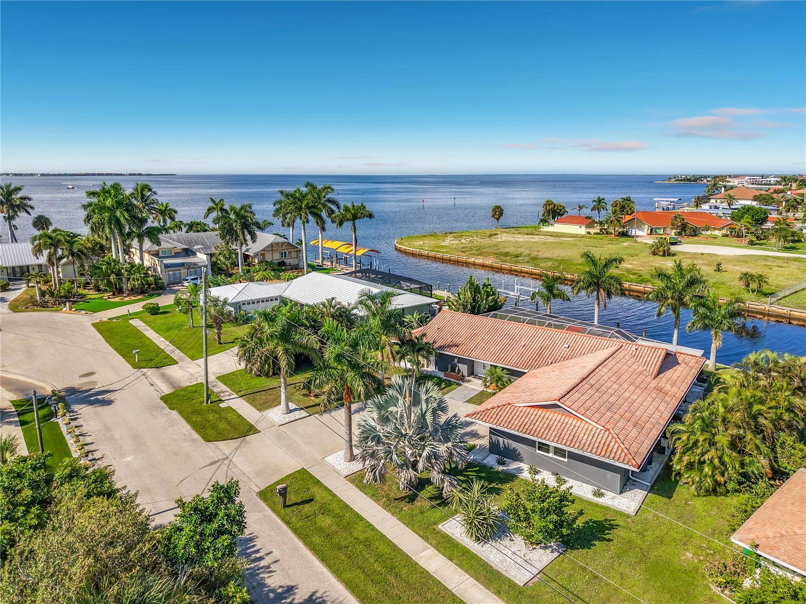 4449 CREWS CT, Port Charlotte, FL 33952