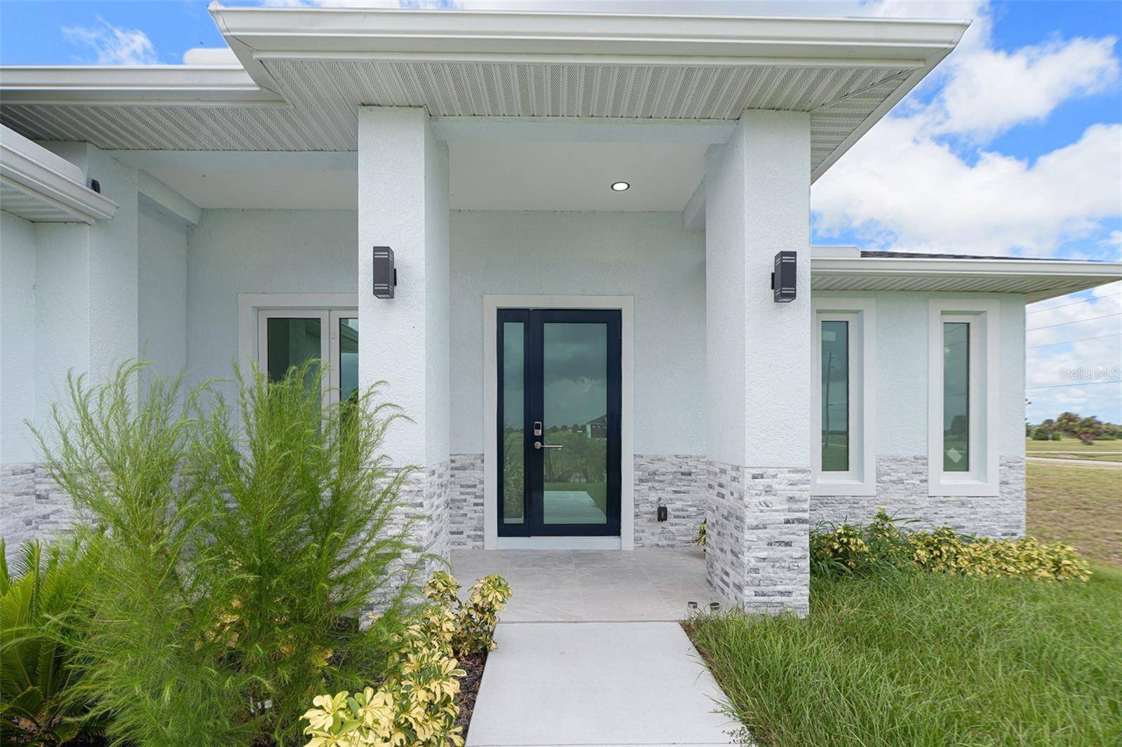13 TEAK LN, Placida, FL 33946