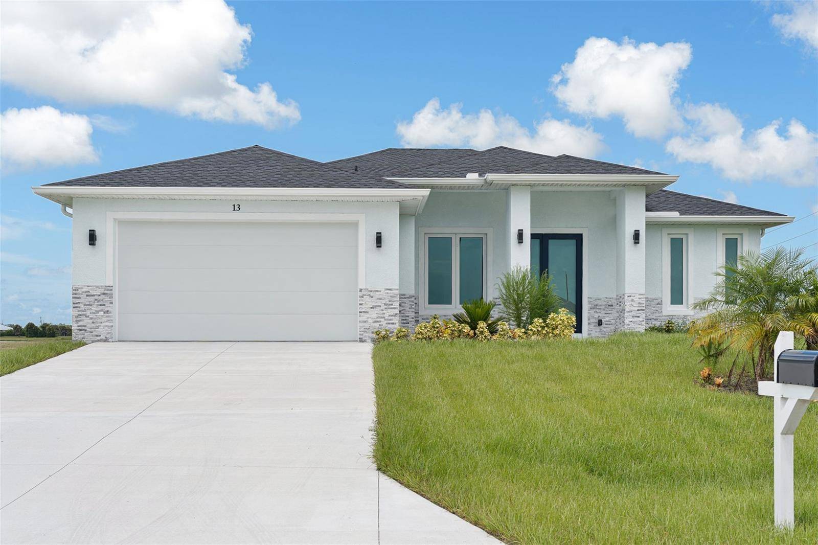 13 TEAK LN, Placida, FL 33946