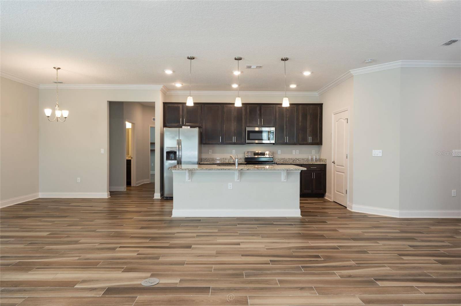 21 LANCELOT DR, Palm Coast, FL 32137
