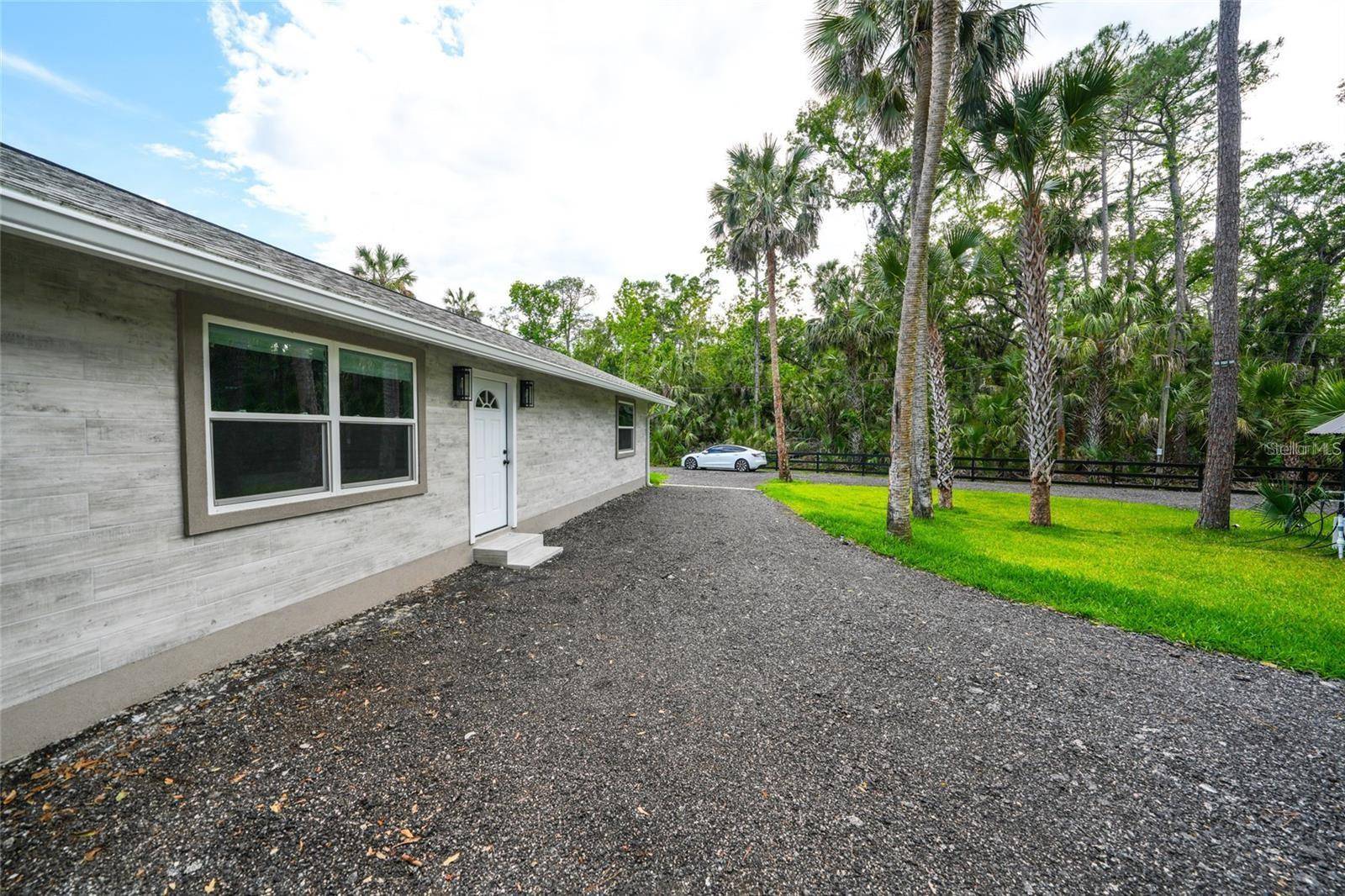 6381 CHERRY LN, Bunnell, FL 32110