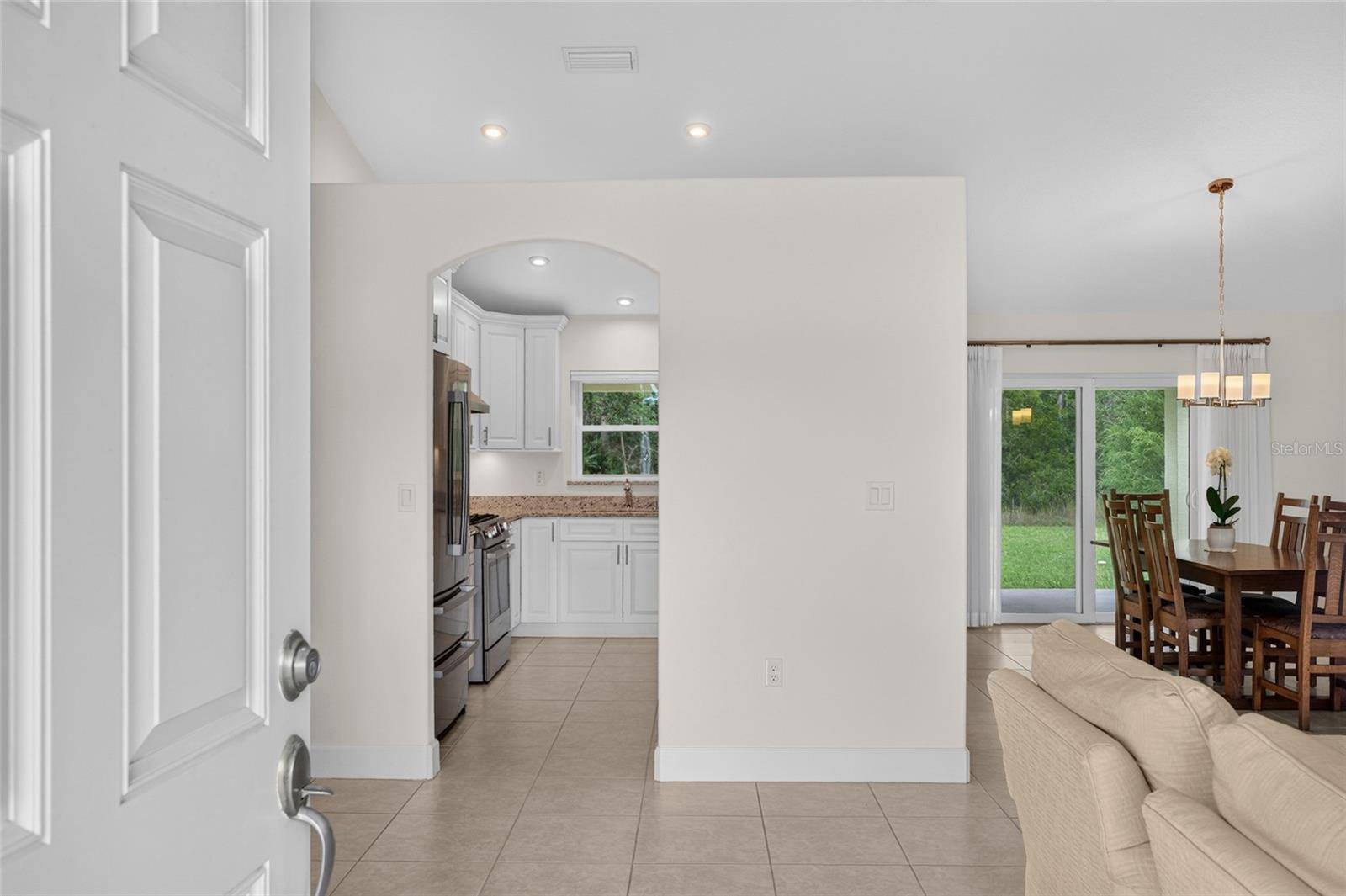 39 WHITE HOUSE DR, Palm Coast, FL 32164