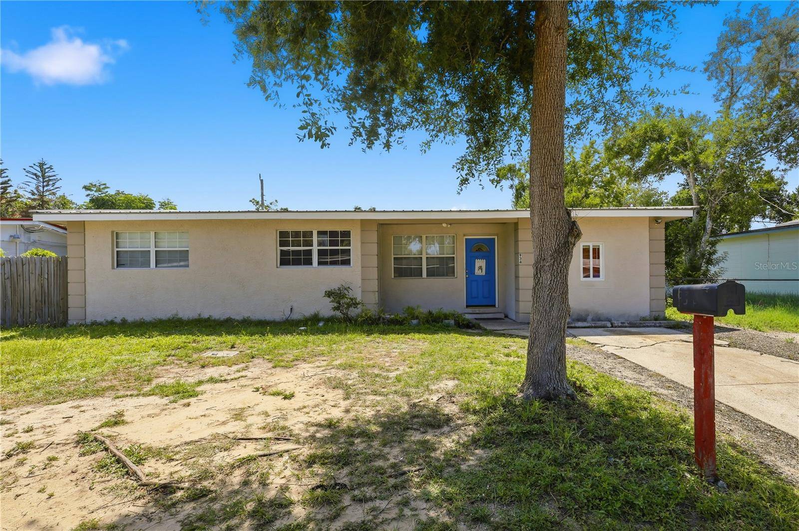 934 LEWIS DR, Daytona Beach, FL 32117