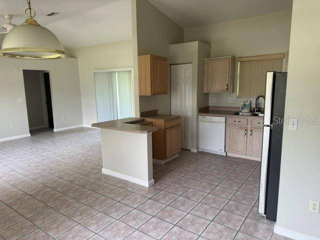 9 ROCKET LN, Palm Coast, FL 32164