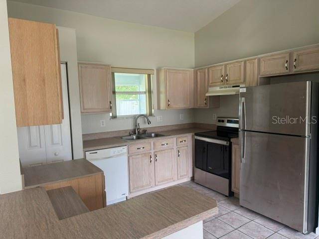 9 ROCKET LN, Palm Coast, FL 32164