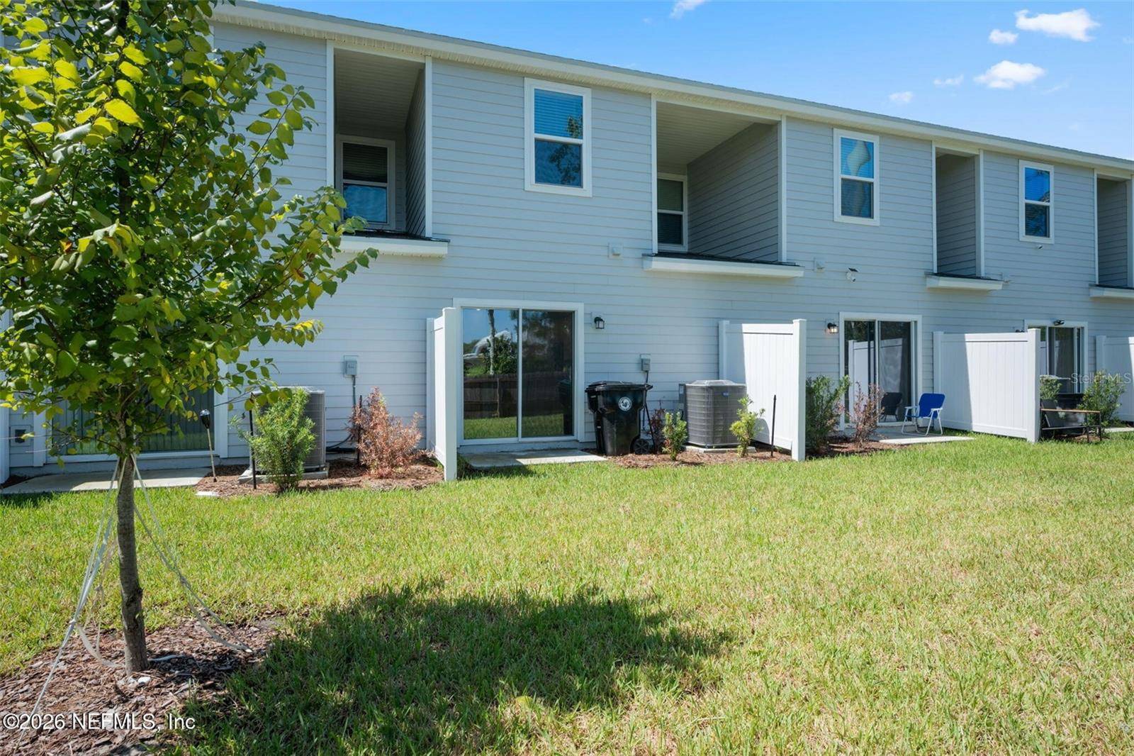 514 HOLLYLAKES DR, Orange Park, FL 32073