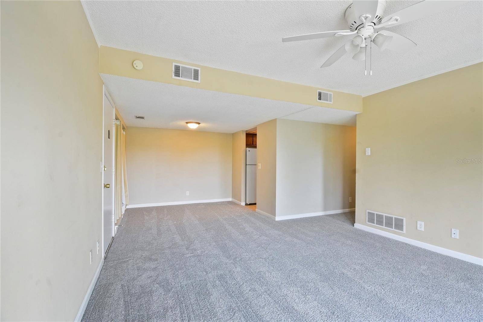 40 CLUB HOUSE DR #207, Palm Coast, FL 32137