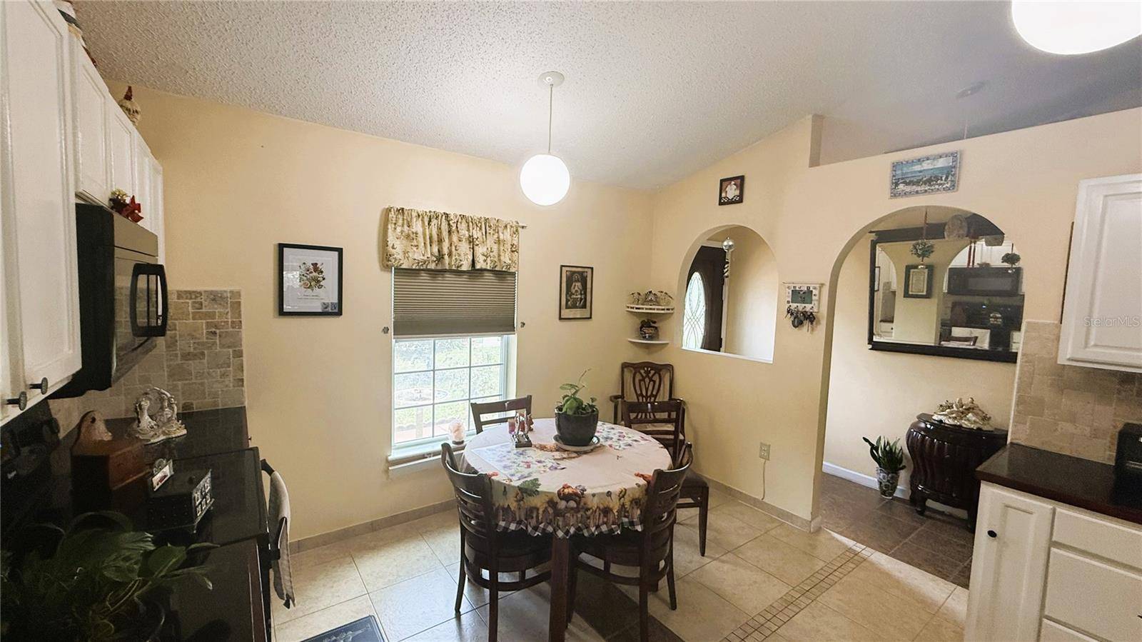140 PERSIMMON DR, Palm Coast, FL 32164