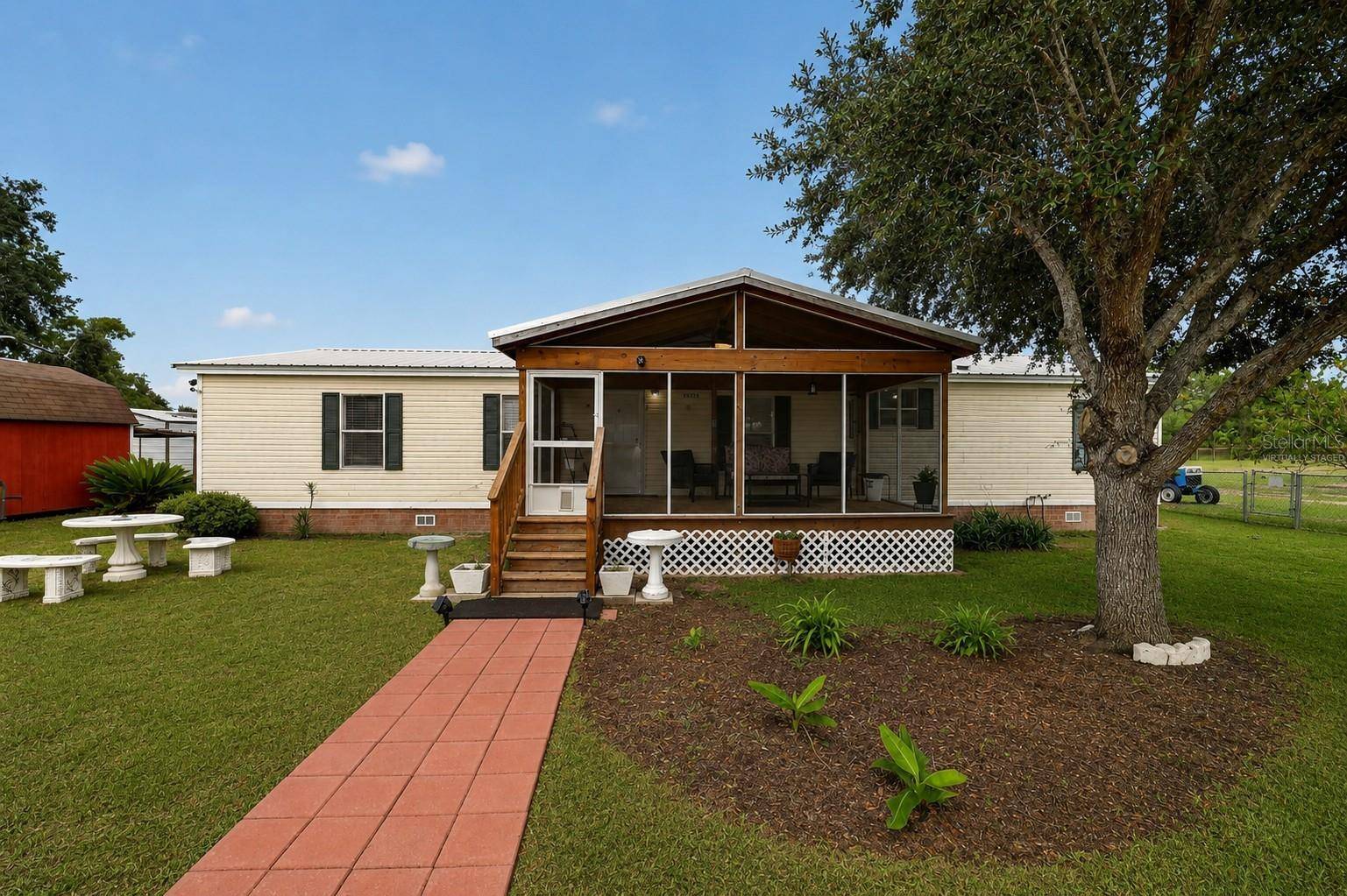 15355 SE 113TH STREET RD, Ocklawaha, FL 32179