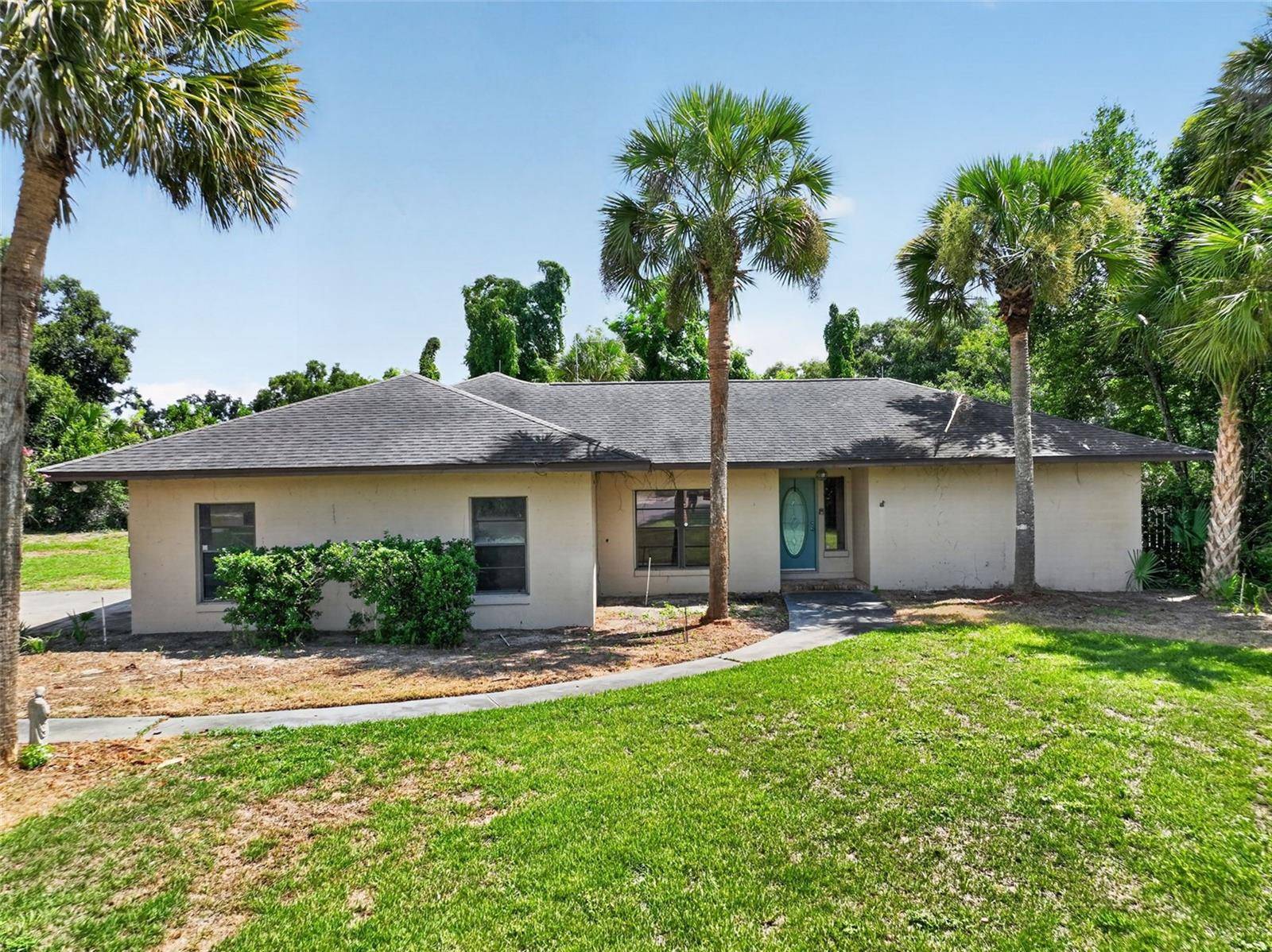 2085 SUSSEX DR, Mount Dora, FL 32757