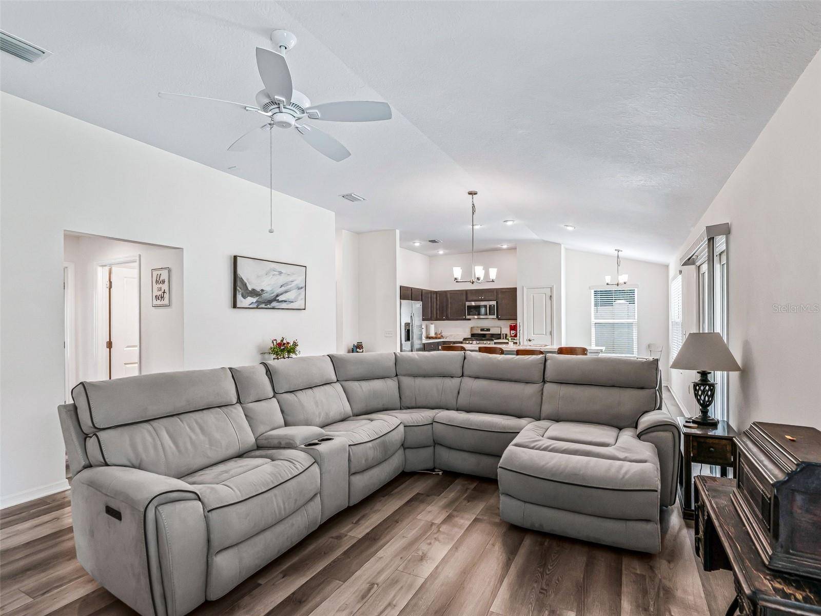 4438 CAMEO CIR, The Villages, FL 32163