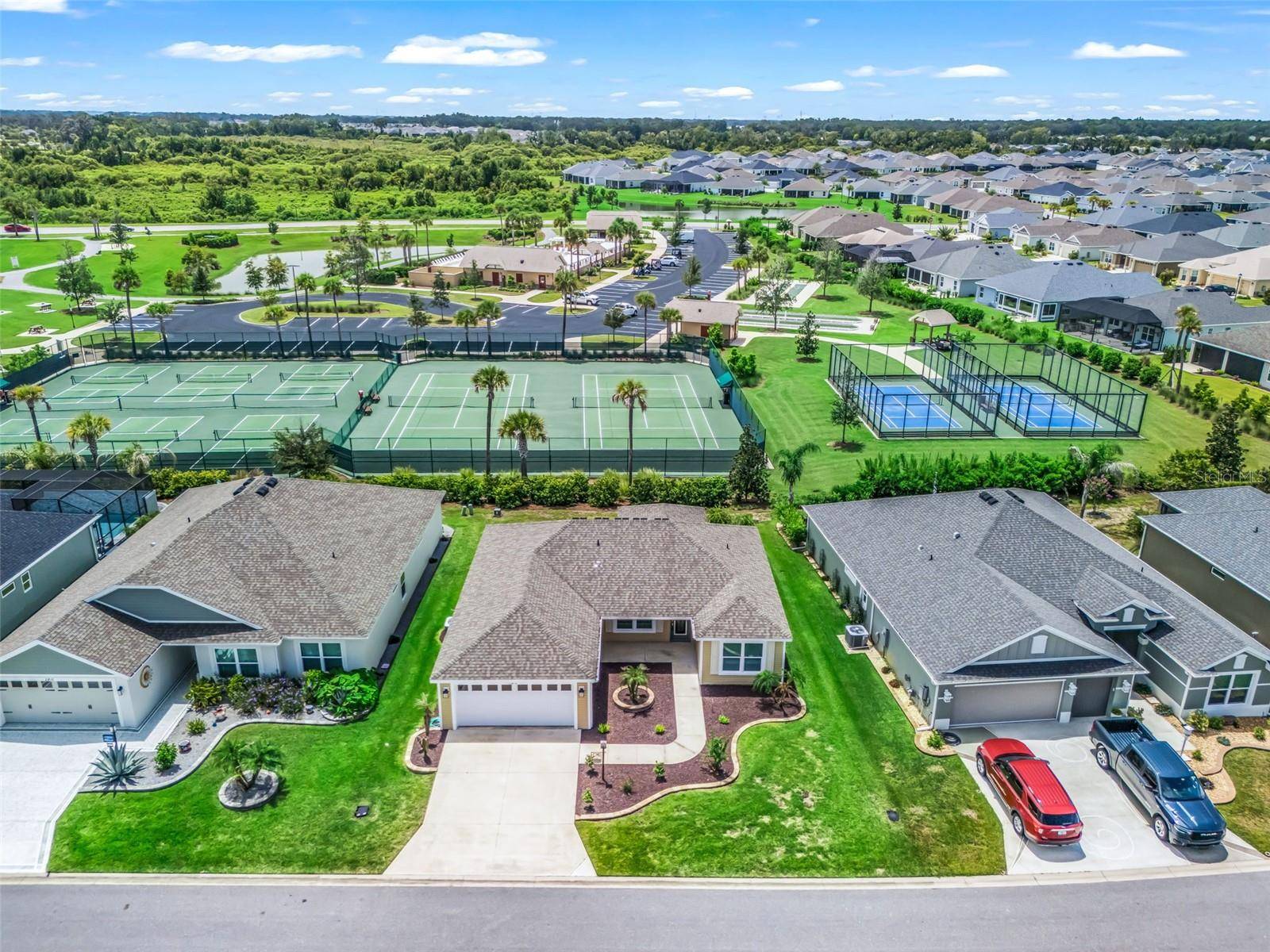 2816 NAVY HILL CIR, The Villages, FL 32163