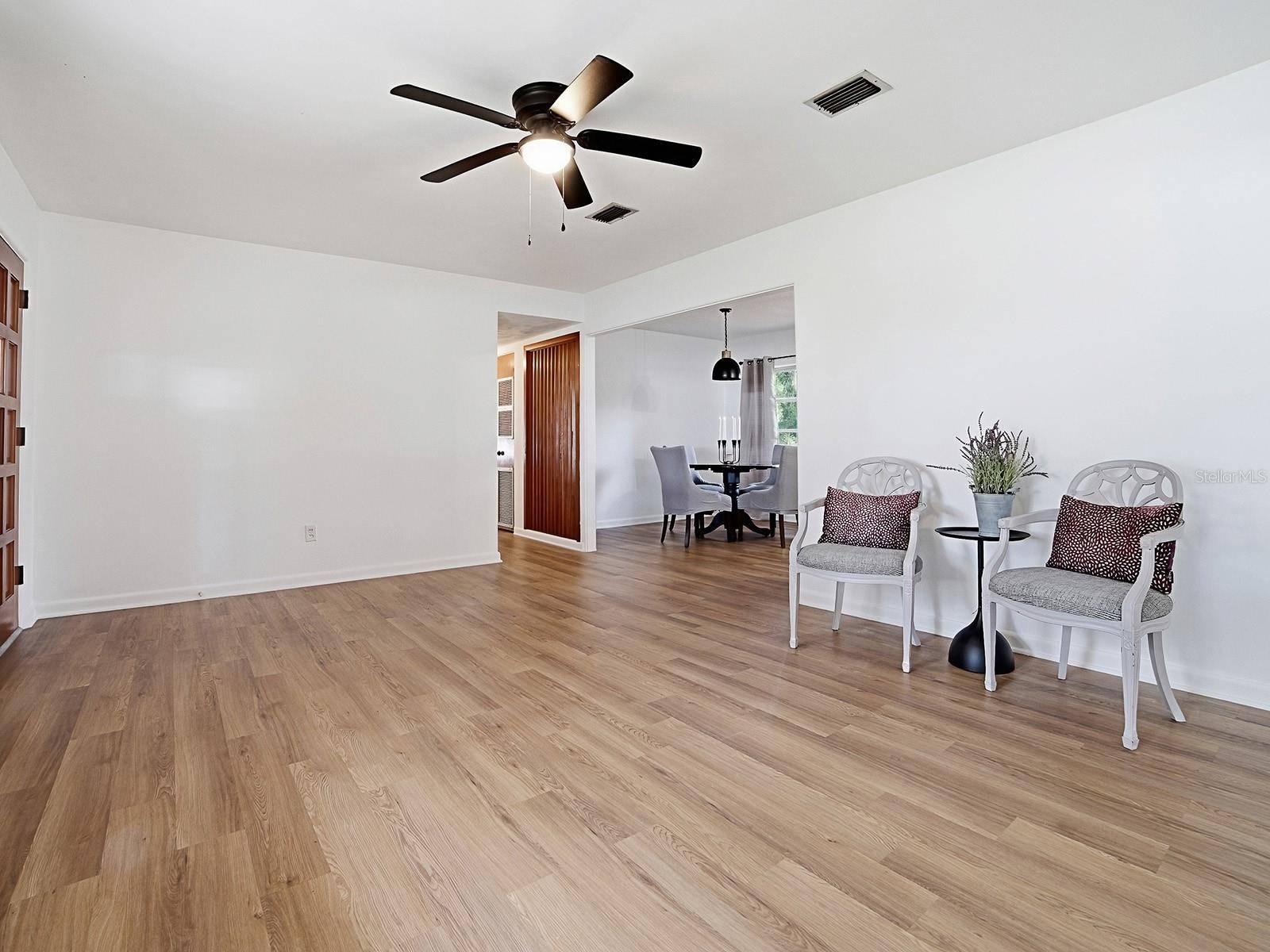 2269 SOUTHLAND RD, Mount Dora, FL 32757