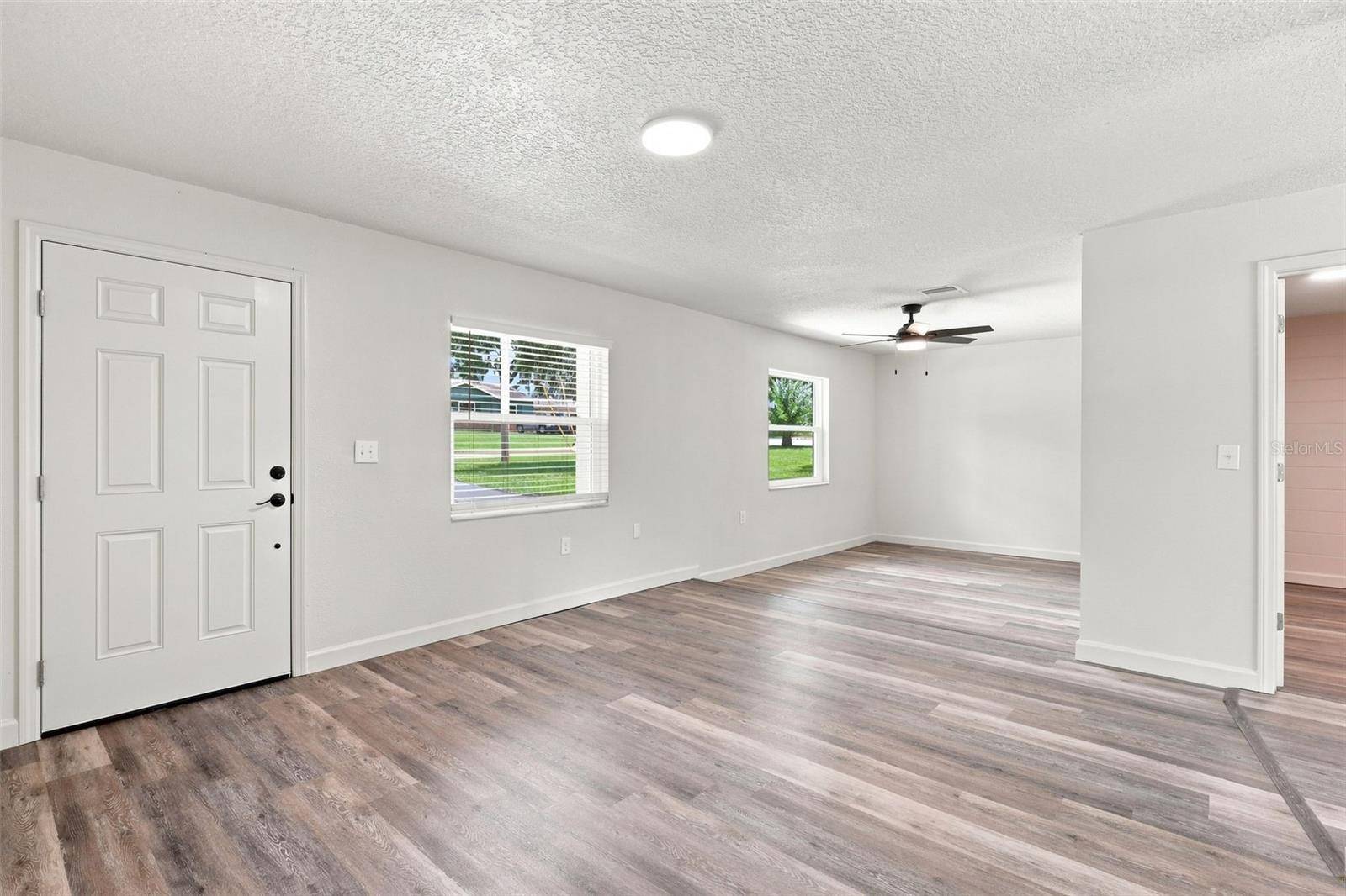 6204 ASHLAND AVE, Leesburg, FL 34748
