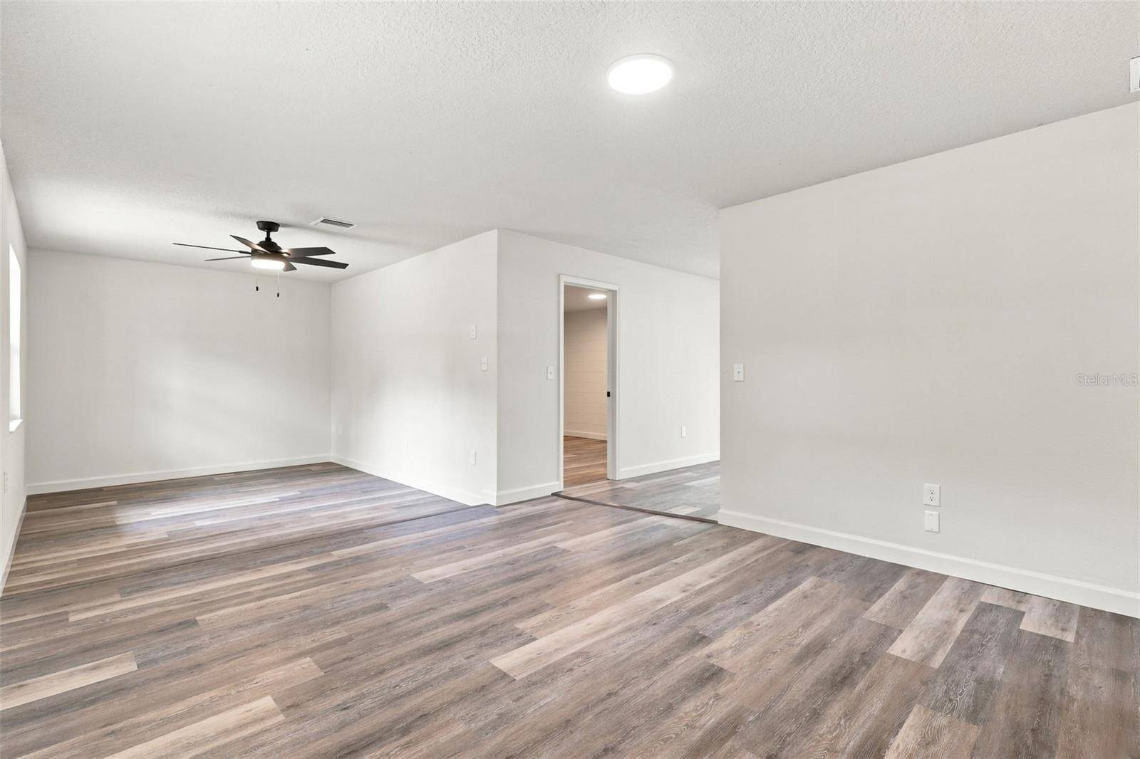 6204 ASHLAND AVE, Leesburg, FL 34748