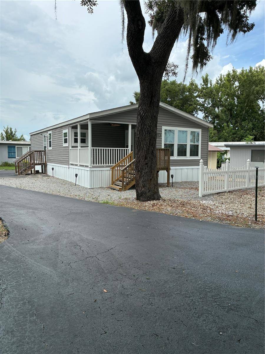 3896 PICCIOLA RD #532, Fruitland Park, FL 34731