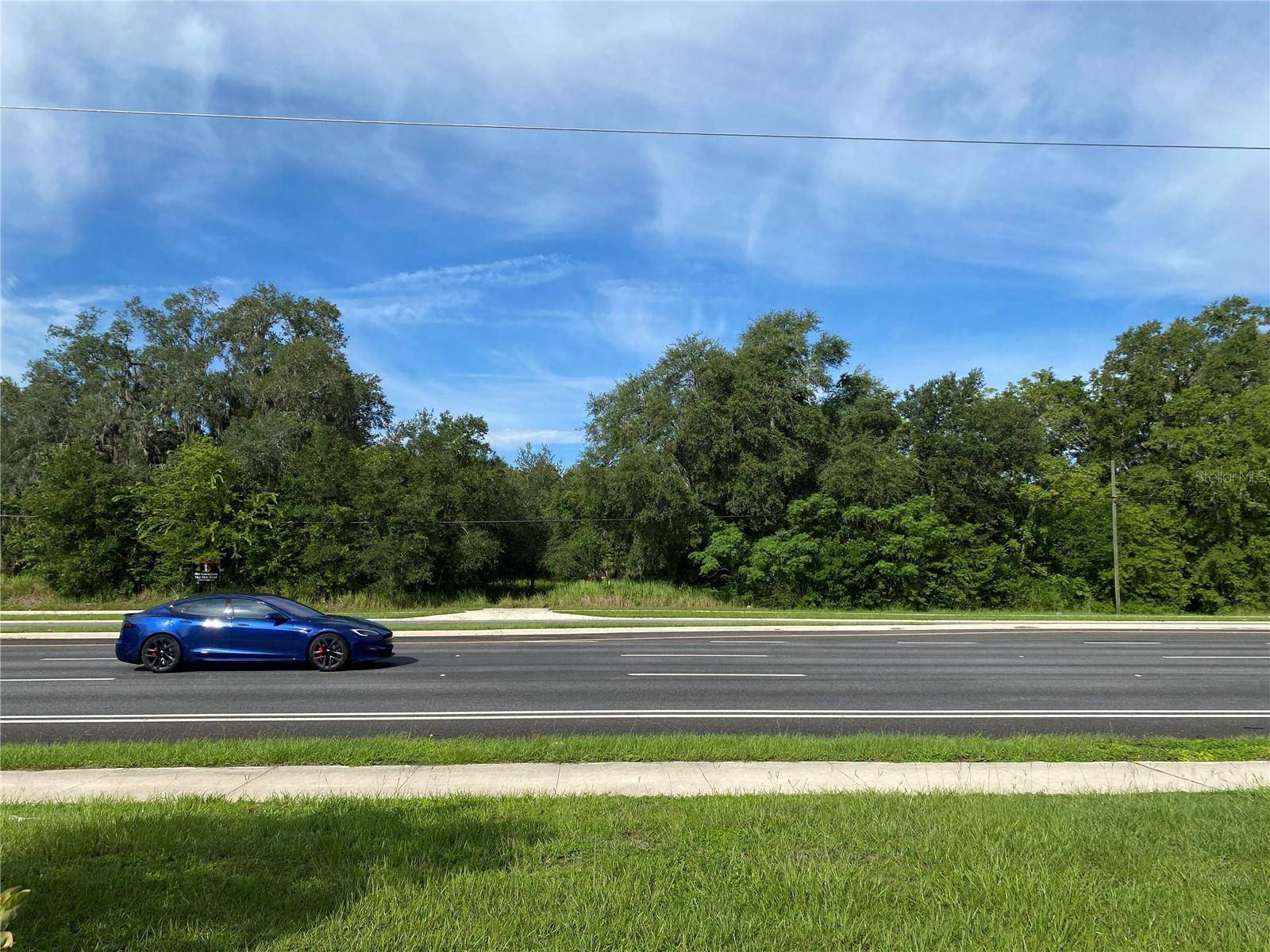 524 S HIGHWAY 27/441, Lady Lake, FL 32159