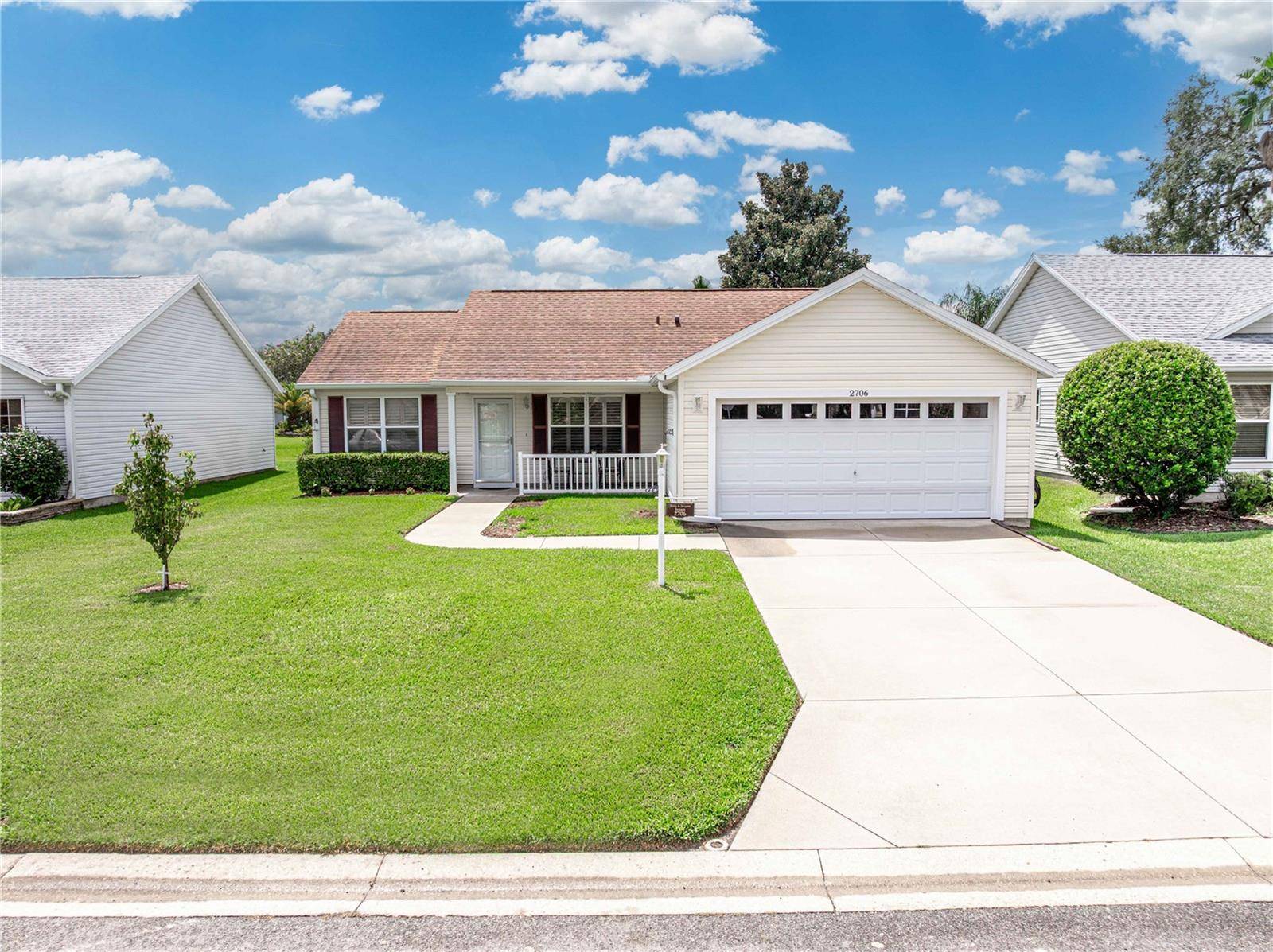 2706 MORVEN PARK WAY, The Villages, FL 32162