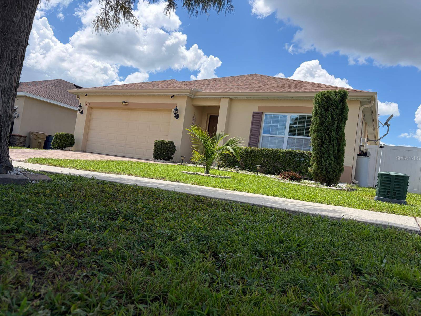 272 SPARROW HAWK DR, Groveland, FL 34736