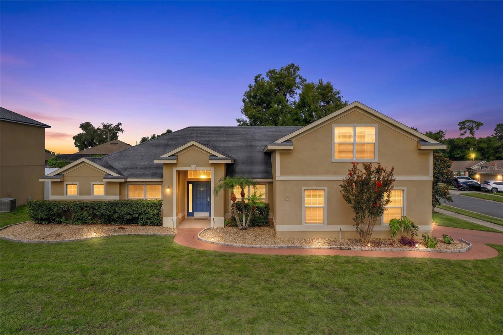 301 ASHTON WOODS LN, Leesburg, FL 34748