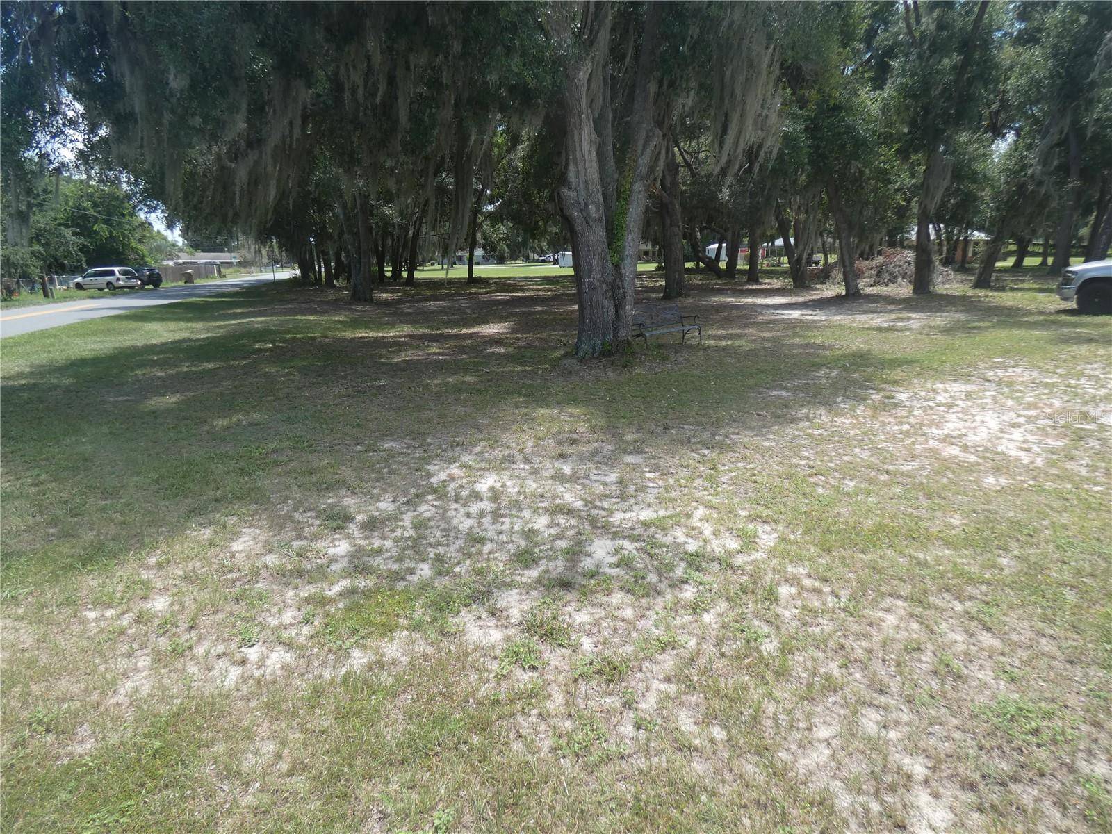ILLINOIS ST, Lady Lake, FL 32159