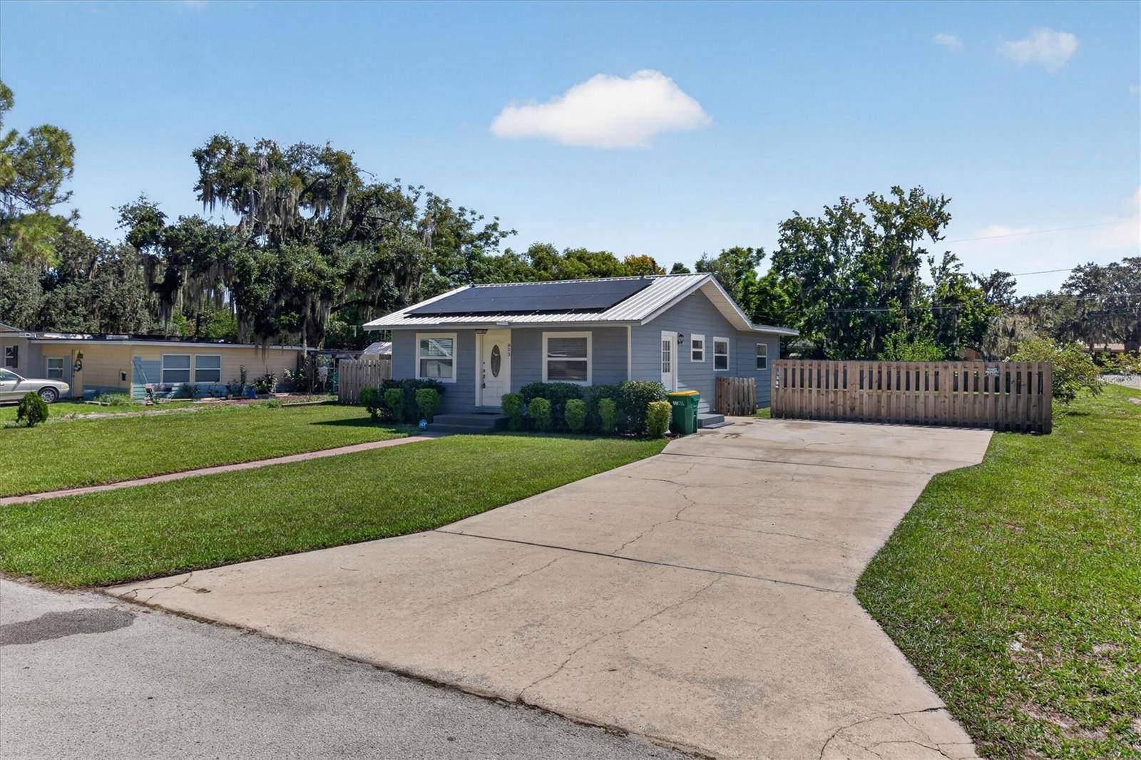 803 KING ST, Eustis, FL 32726