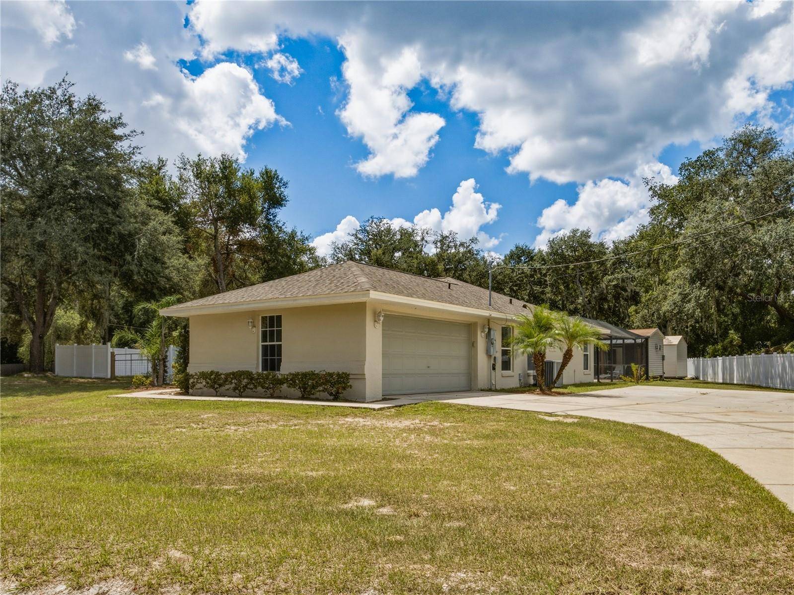 40129 PALM ST, Lady Lake, FL 32159