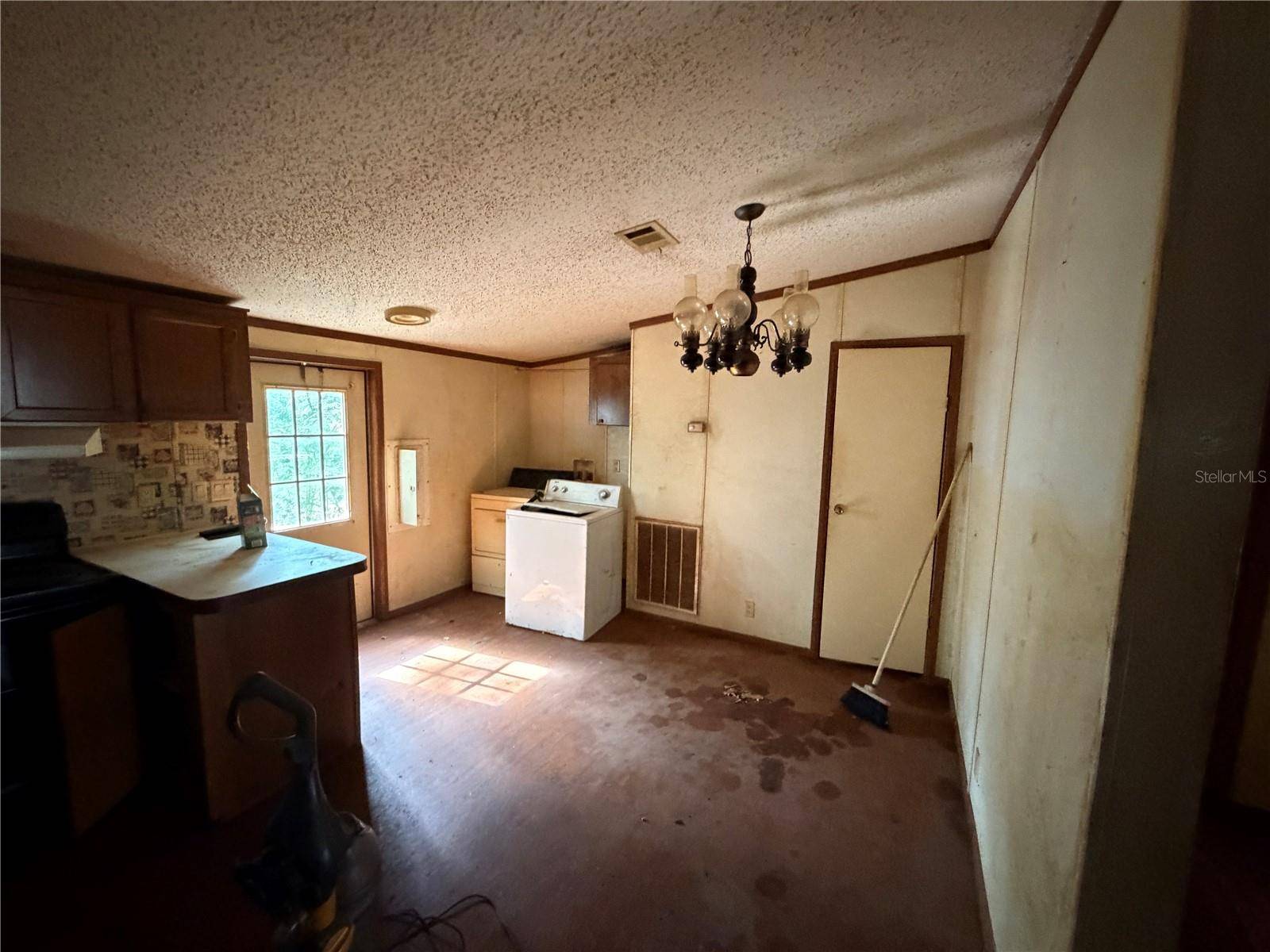 45901 MICHIGAN RD, Altoona, FL 32702