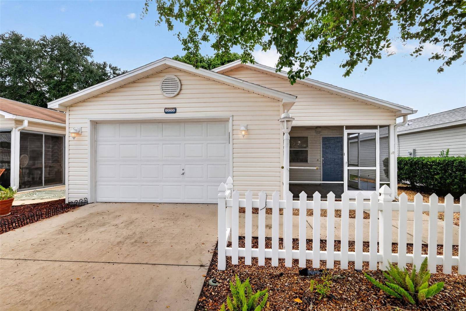 1606 CAMPOS DR, The Villages, FL 32162