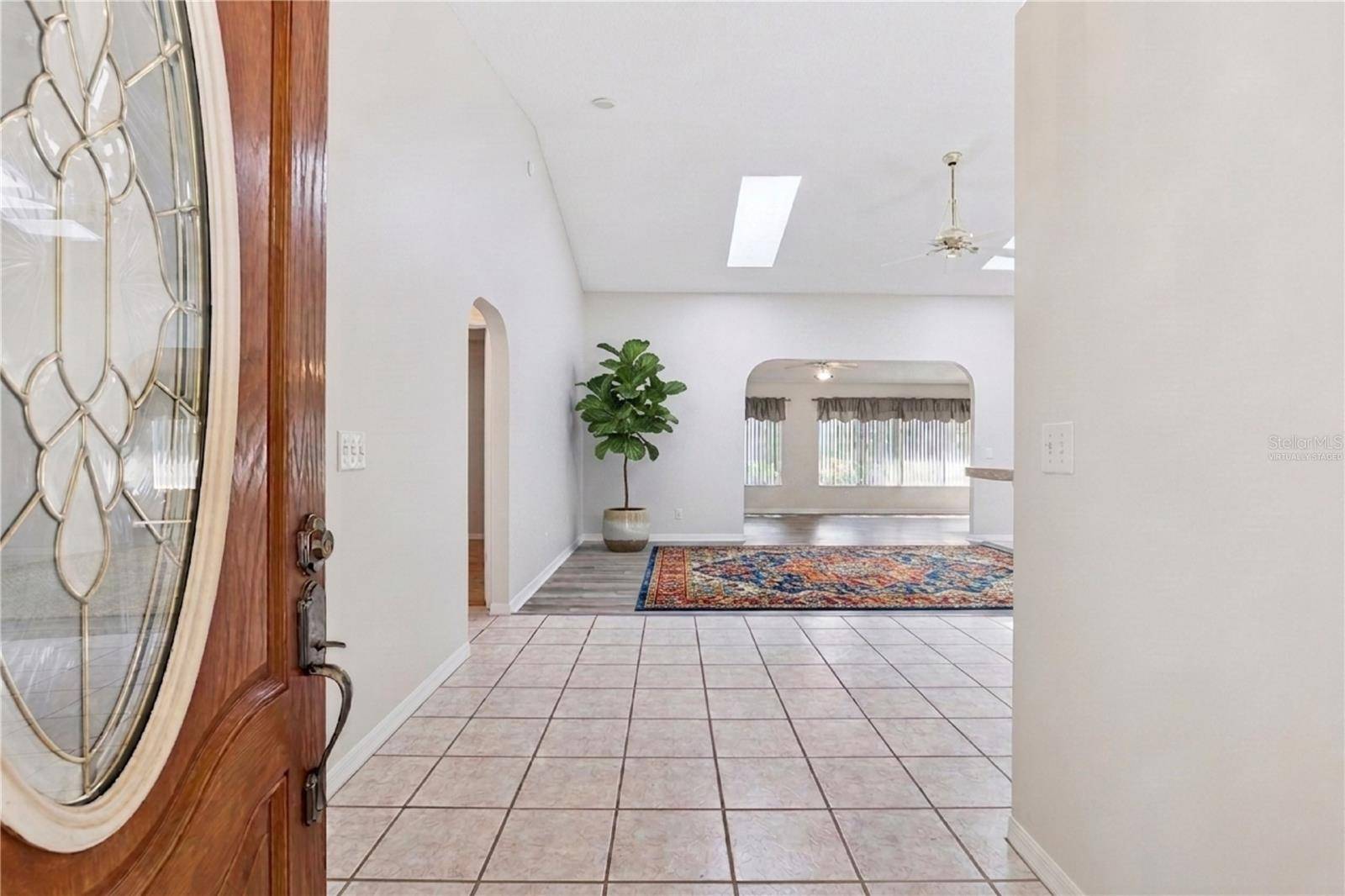 26744 RACQUET CIR, Leesburg, FL 34748