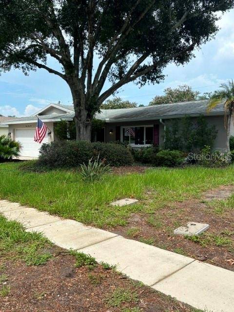 9039 BRIARWOOD DR, Seminole, FL 33772