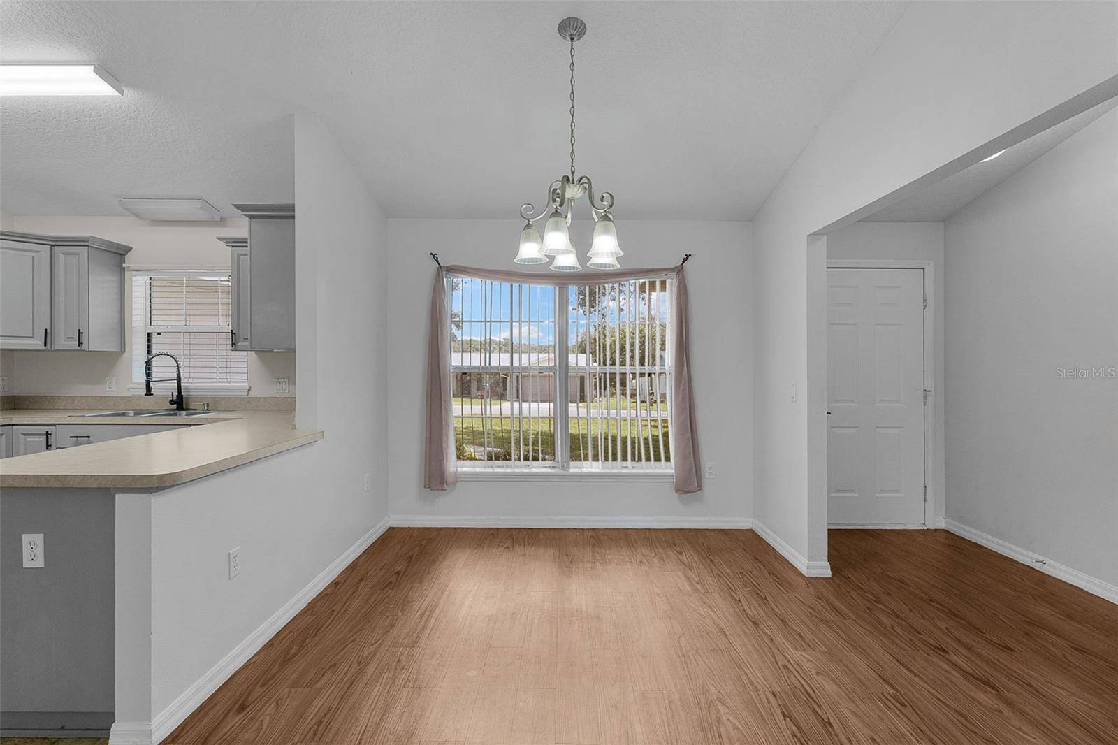 36127 PINE TREE ST, Fruitland Park, FL 34731