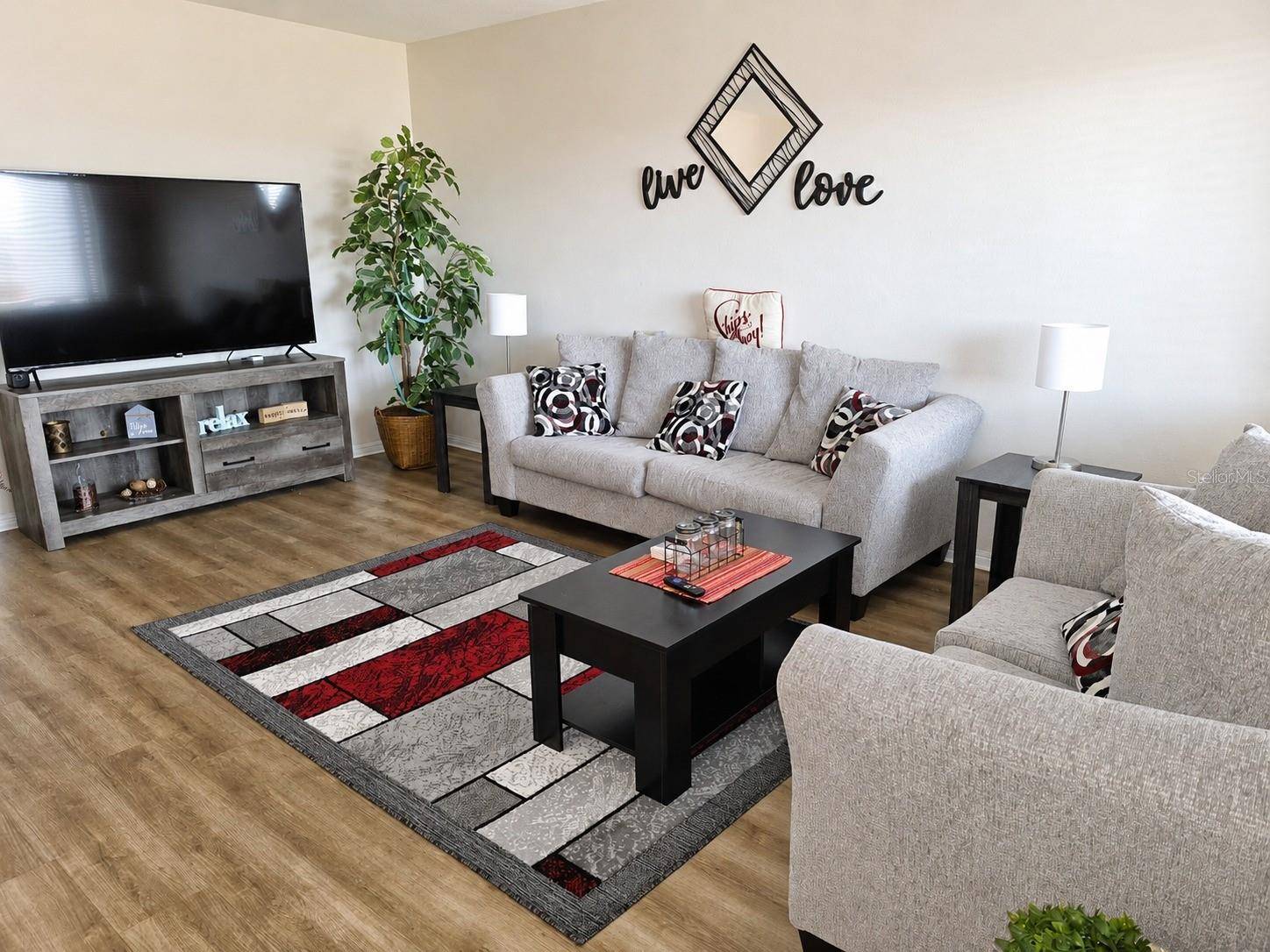 11251 80TH AVE #306, Seminole, FL 33772